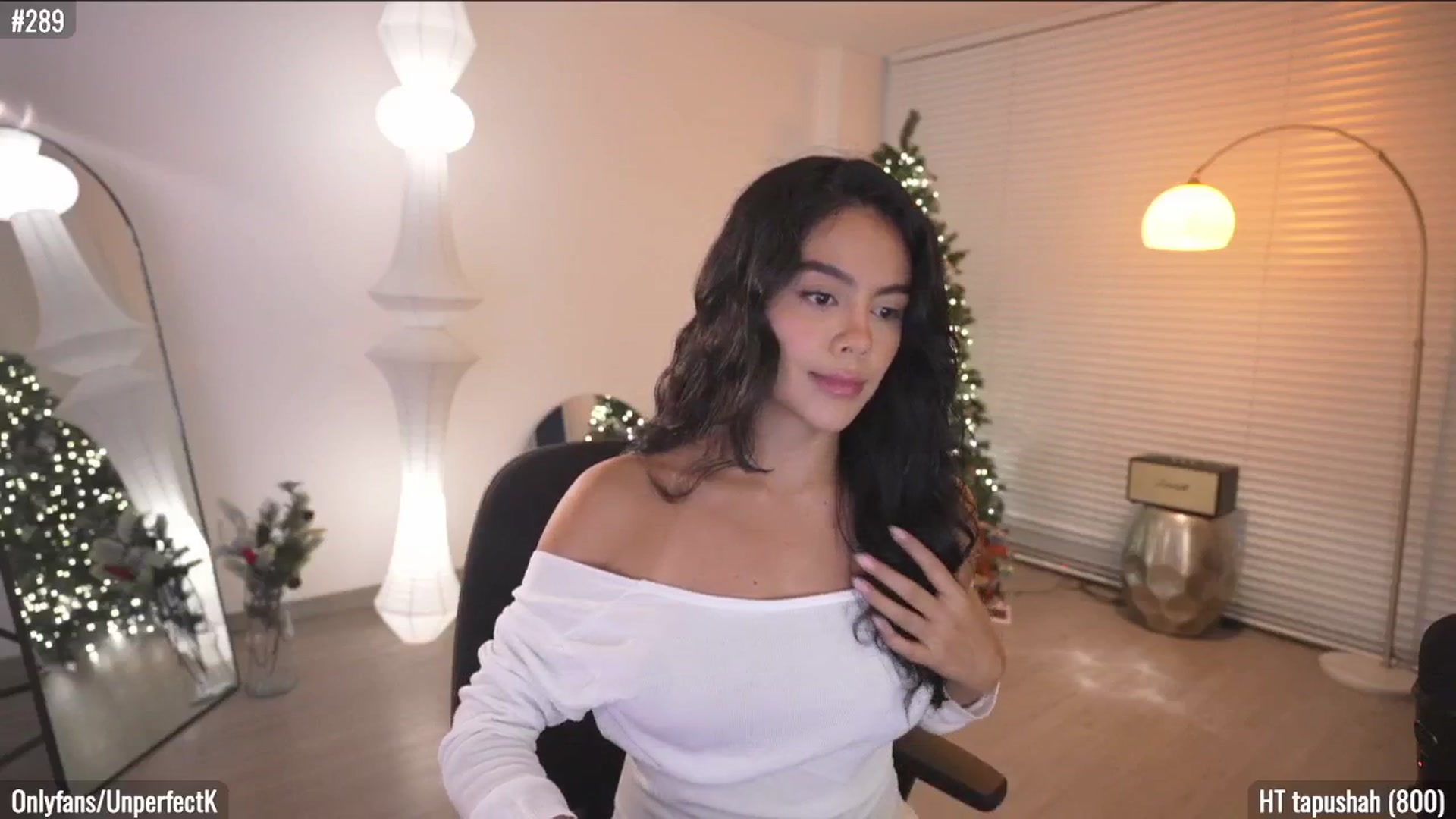 Gallery image thumbnail from UnperfectK's myfreecams stream on, 12/20/2025, 01:37 image 8 of 20