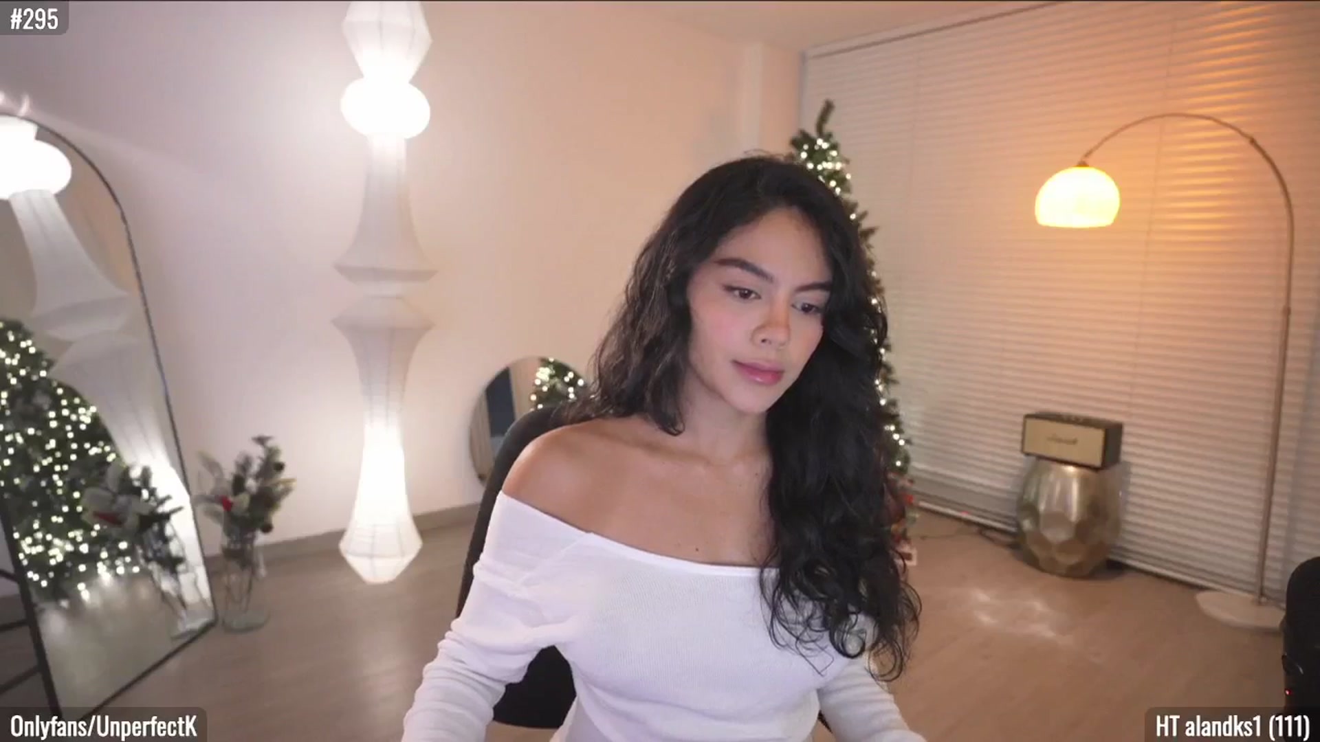 Gallery image thumbnail from UnperfectK's myfreecams stream on, 12/20/2025, 01:37 image 4 of 20