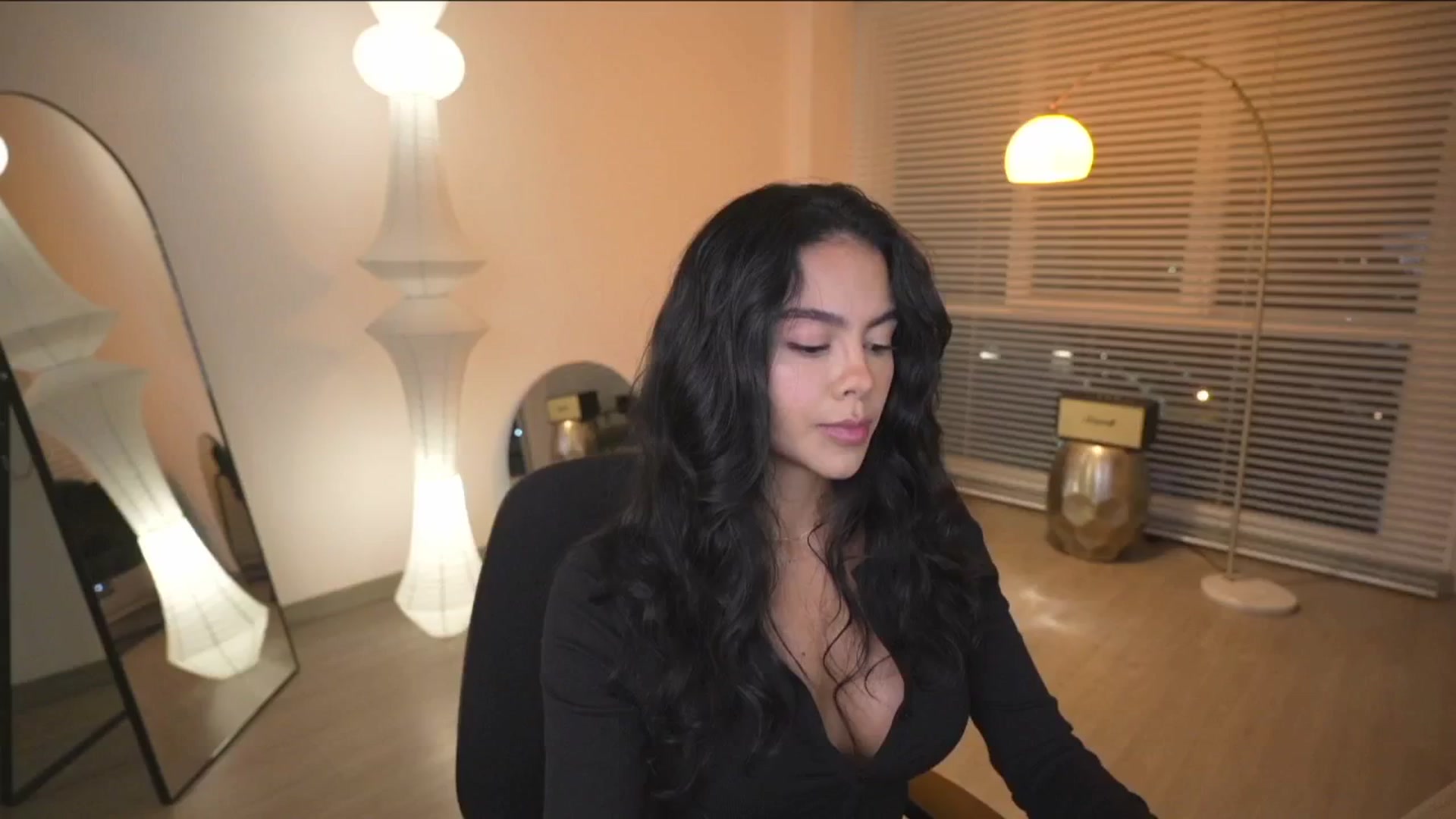 Gallery image thumbnail from UnperfectK's myfreecams stream on, 01/23/2026, 01:47 image 15 of 20