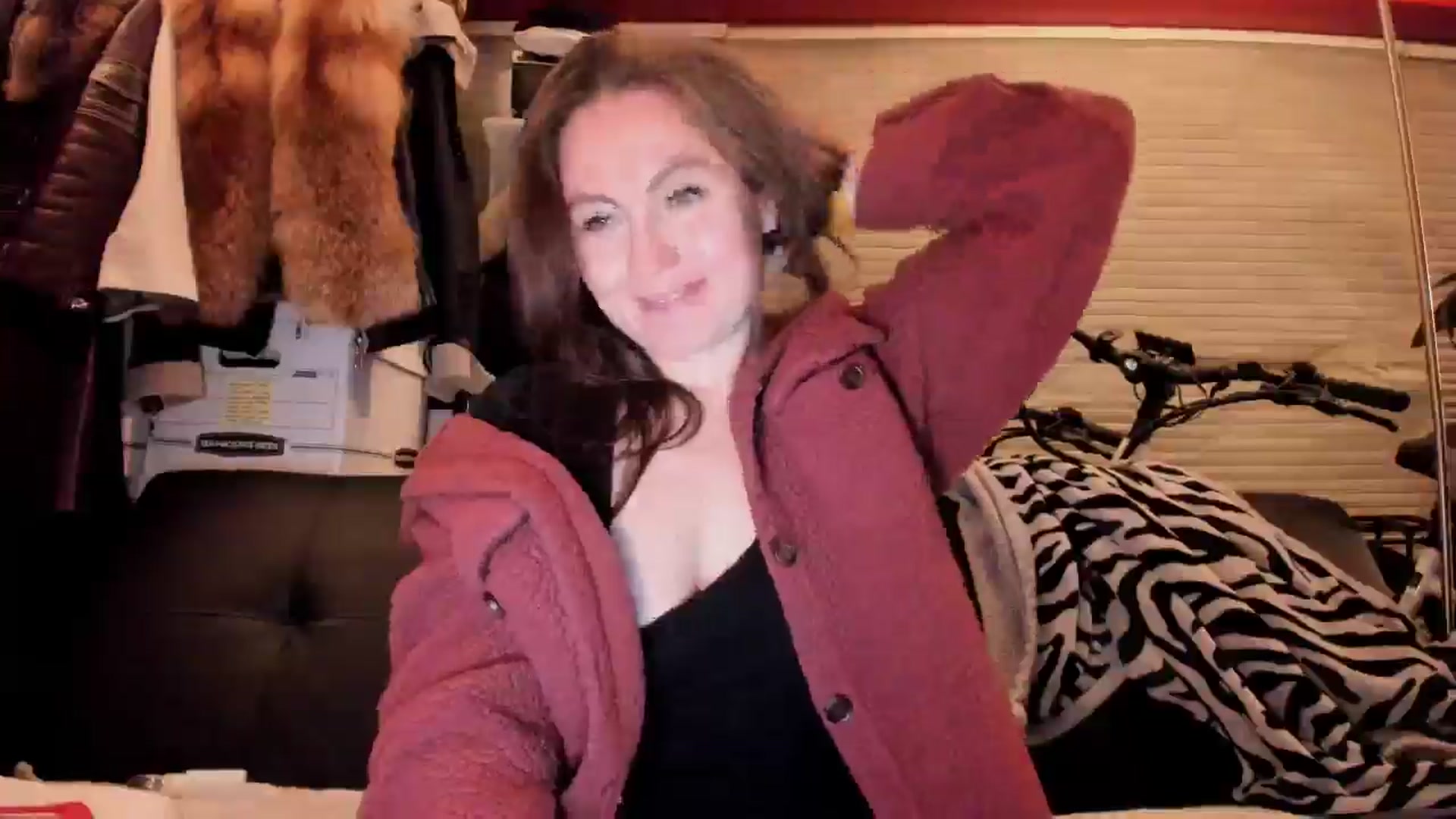 Gallery image thumbnail from UntamedBooty's myfreecams stream on, 03/31/2026, 07:18 image 16 of 20