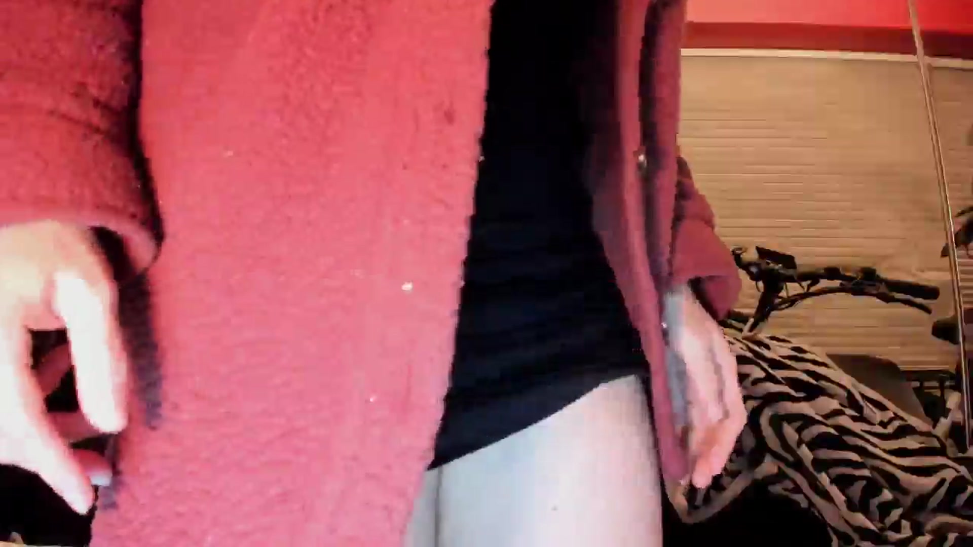 Gallery image thumbnail from UntamedBooty's myfreecams stream on, 03/31/2026, 07:18 image 3 of 20