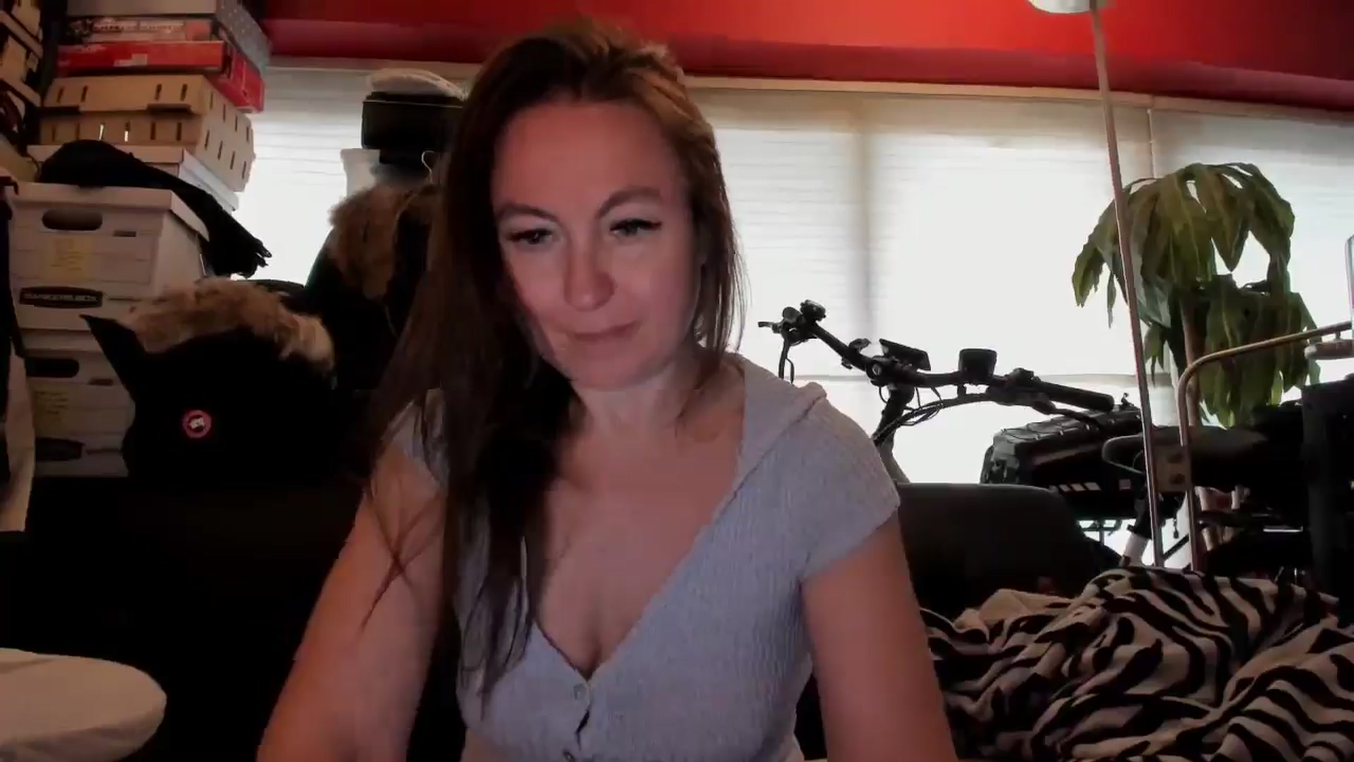 Gallery image thumbnail from UntamedBooty's myfreecams stream on, 04/29/2026, 10:40 image 10 of 20