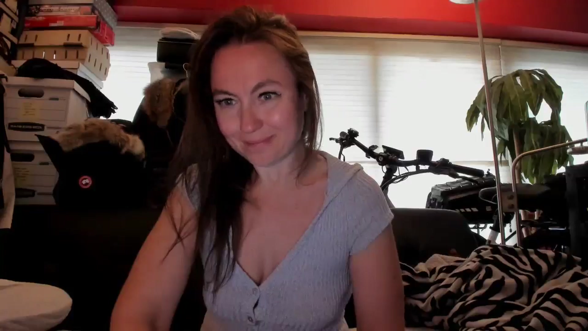 Gallery image thumbnail from UntamedBooty's myfreecams stream on, 04/29/2026, 10:40 image 8 of 20