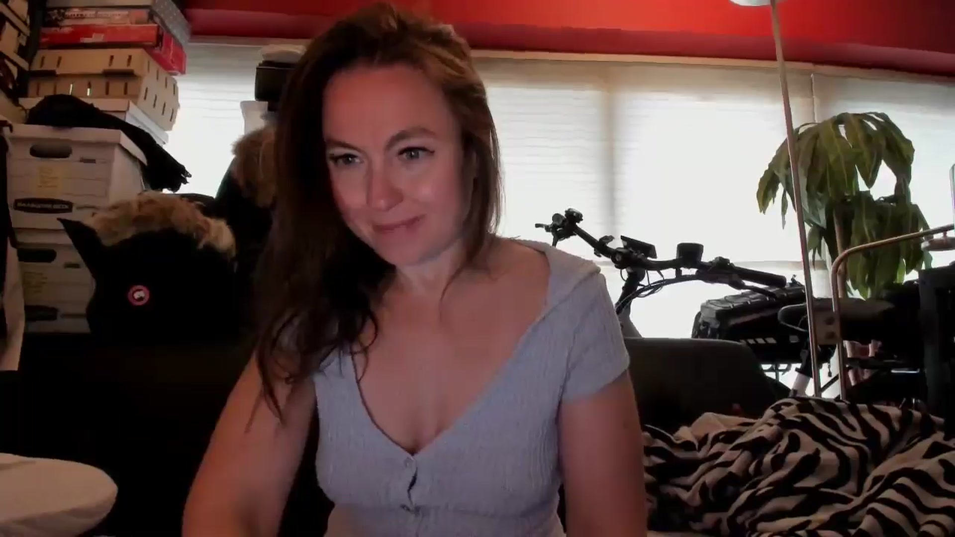 Gallery image thumbnail from UntamedBooty's myfreecams stream on, 04/29/2026, 10:40 image 13 of 20