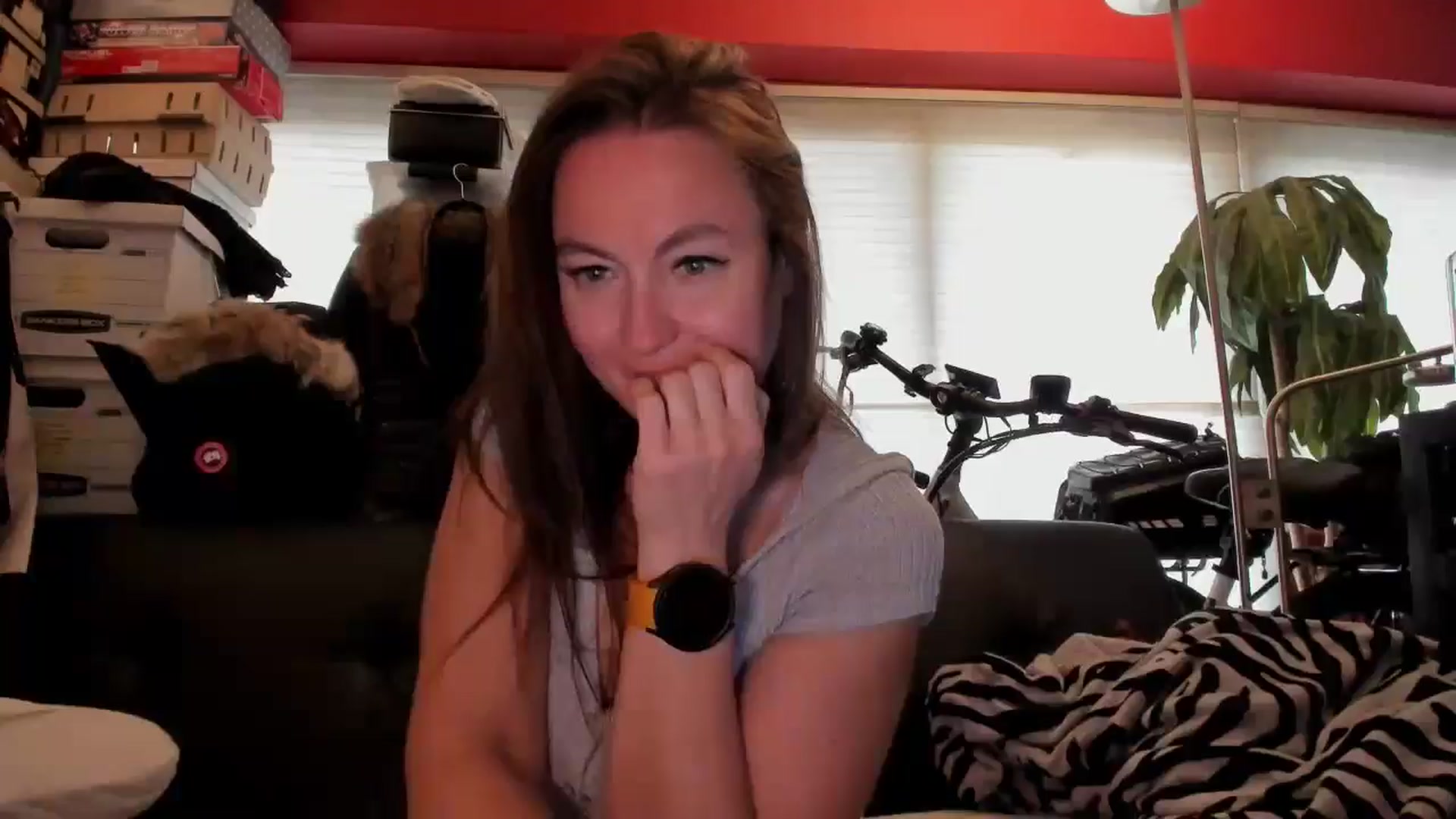 Gallery image thumbnail from UntamedBooty's myfreecams stream on, 04/29/2026, 10:40 image 1 of 20