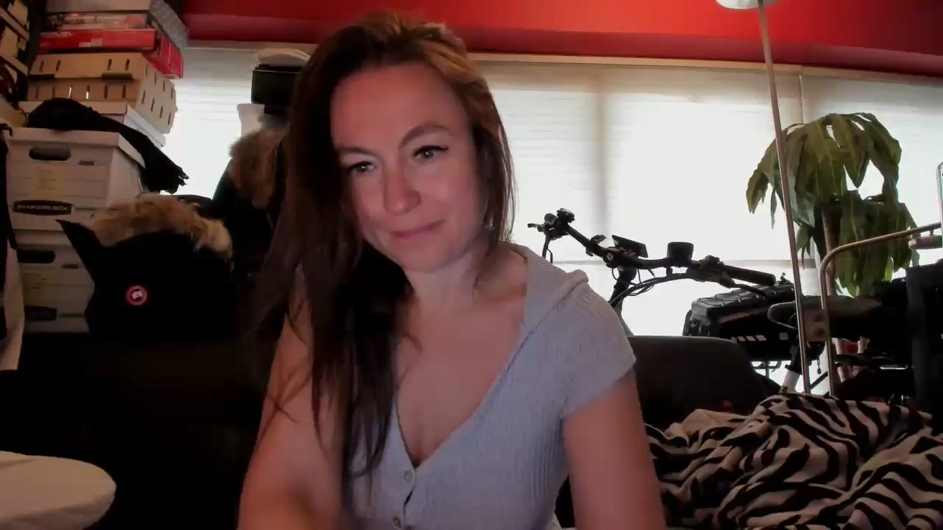 Gallery image thumbnail from UntamedBooty's myfreecams stream on, 04/29/2026, 10:40 image 7 of 20