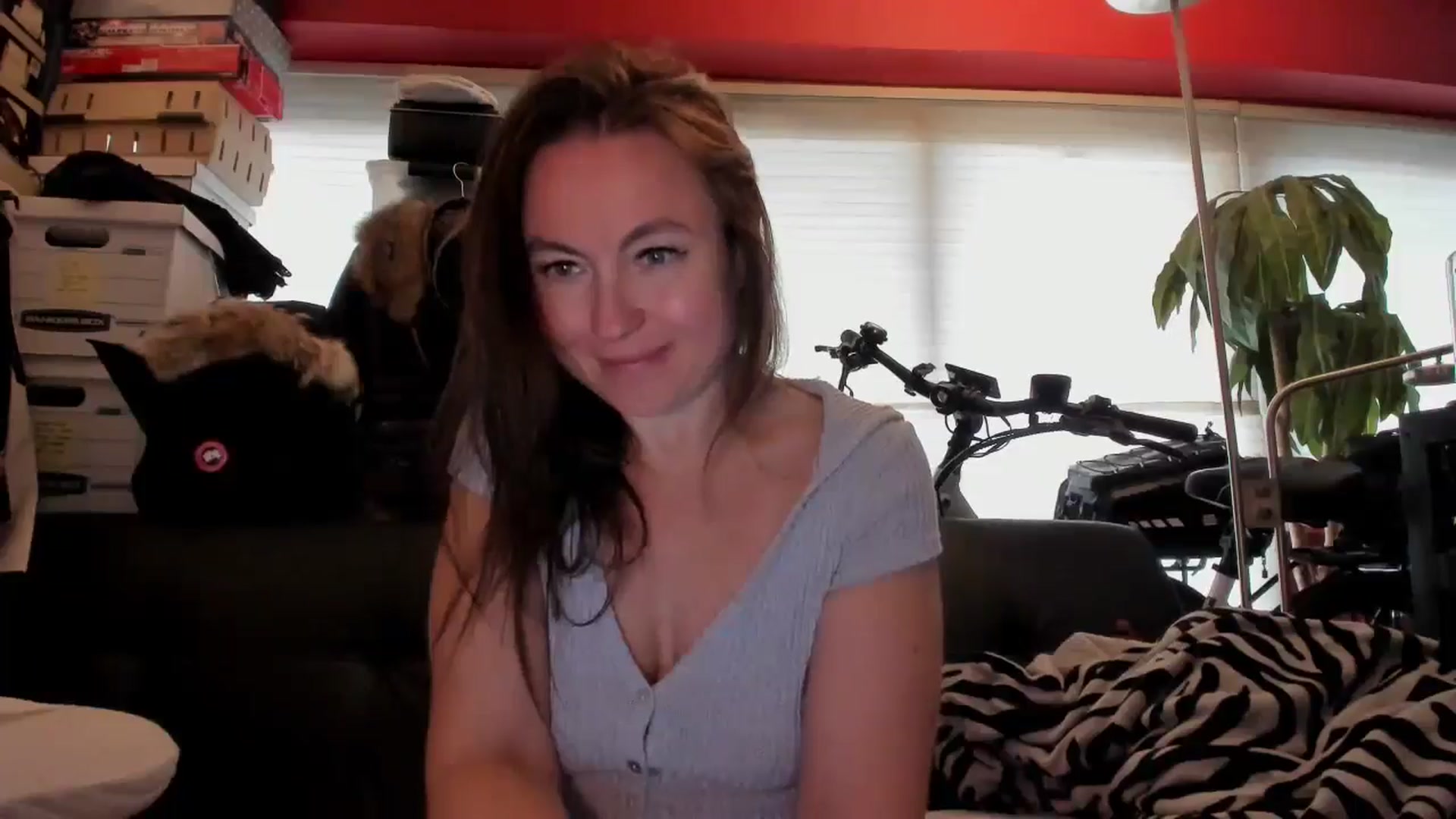 Gallery image thumbnail from UntamedBooty's myfreecams stream on, 04/29/2026, 10:40 image 18 of 20