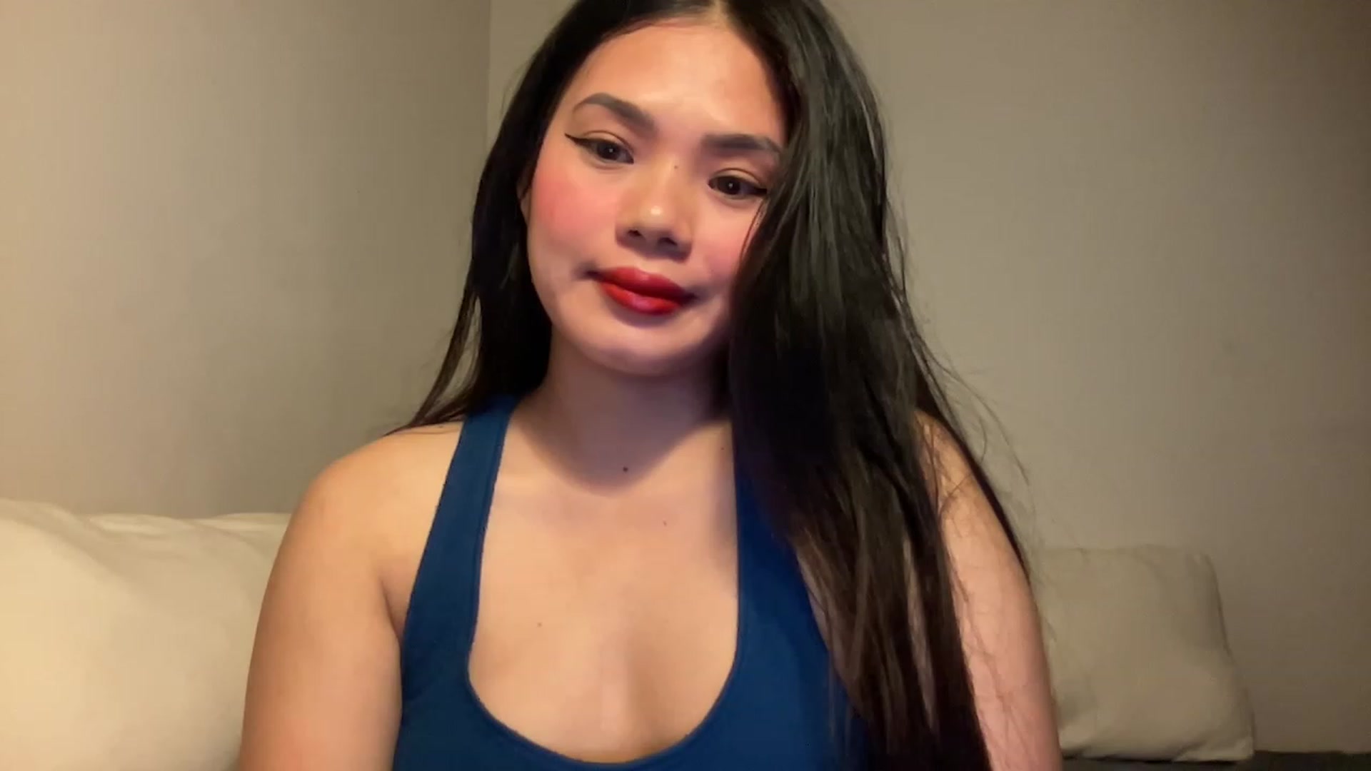 Gallery image thumbnail from UrAsianGirl's myfreecams stream on, 11/18/2022, 04:43 image 16 of 20