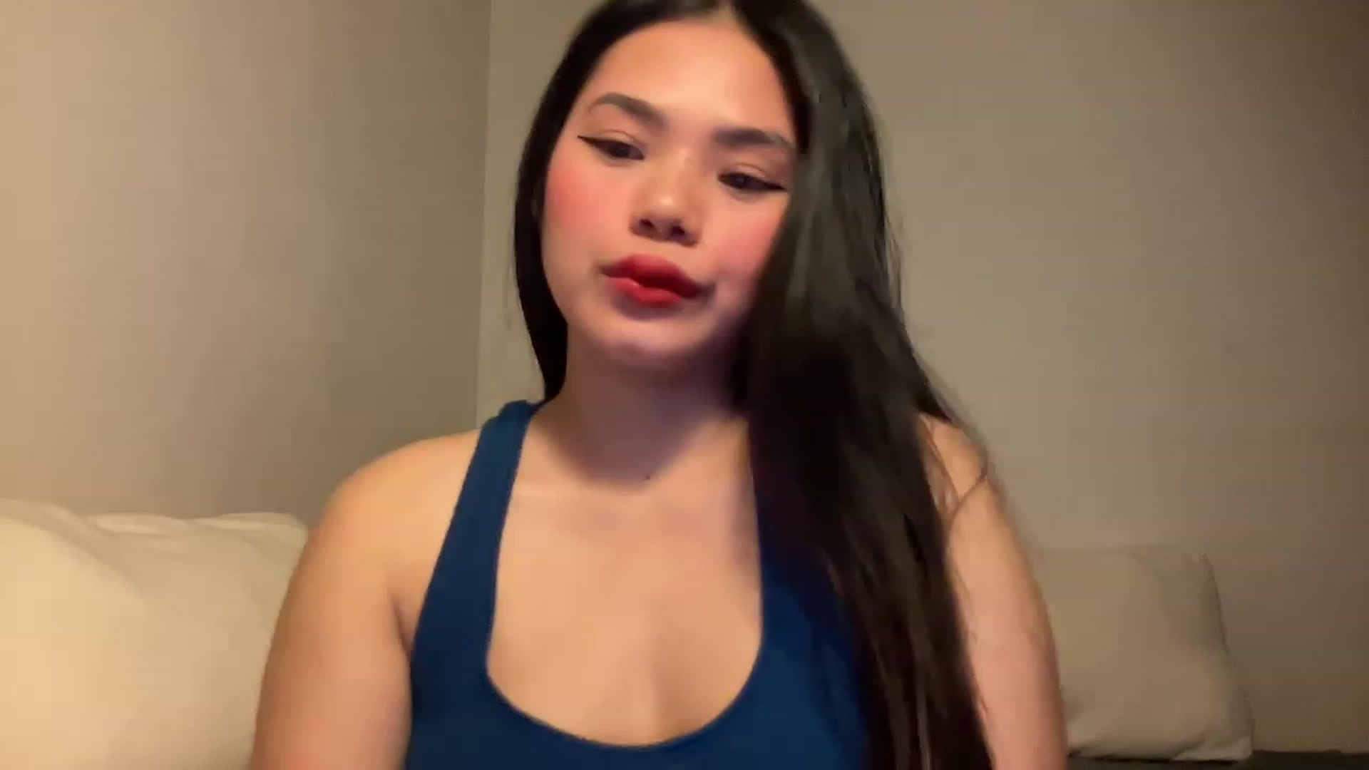 Gallery image thumbnail from UrAsianGirl's myfreecams stream on, 11/18/2022, 04:43 image 18 of 20