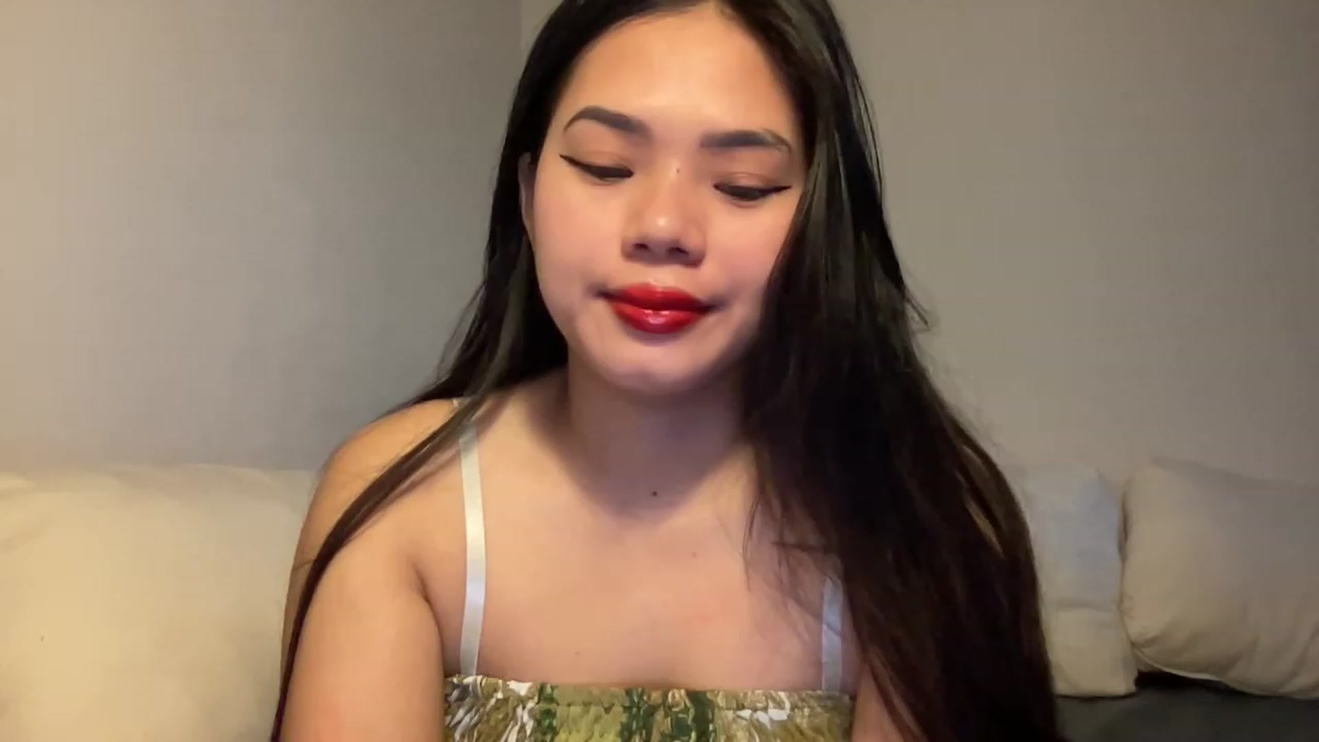 Gallery image thumbnail from UrAsianGirl's myfreecams stream on, 11/19/2022, 21:29 image 15 of 20