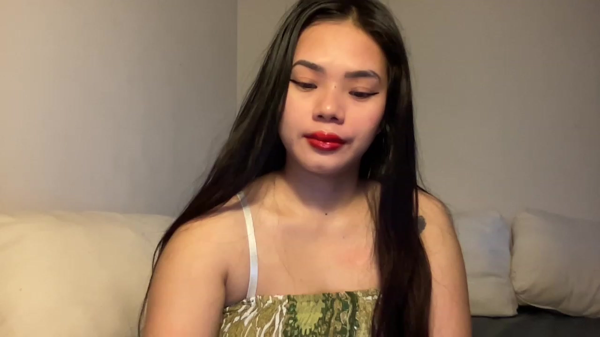 Gallery image thumbnail from UrAsianGirl's myfreecams stream on, 11/19/2022, 21:29 image 12 of 20
