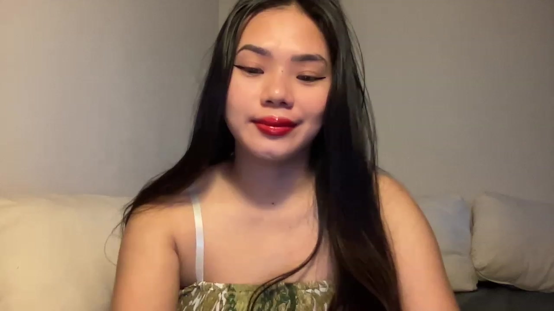 Gallery image thumbnail from UrAsianGirl's myfreecams stream on, 11/19/2022, 21:29 image 19 of 20