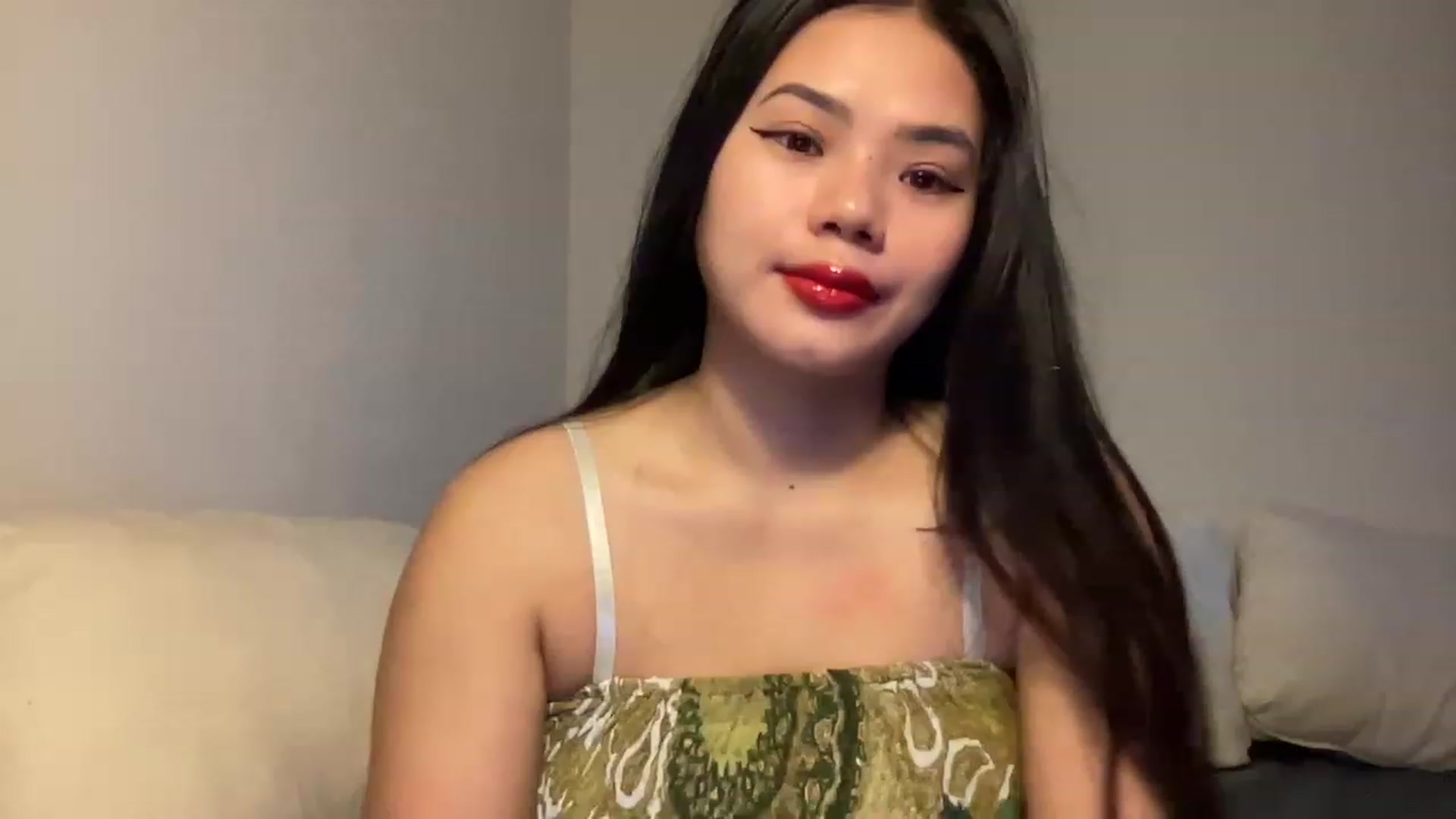 Gallery image thumbnail from UrAsianGirl's myfreecams stream on, 11/19/2022, 21:29 image 11 of 20