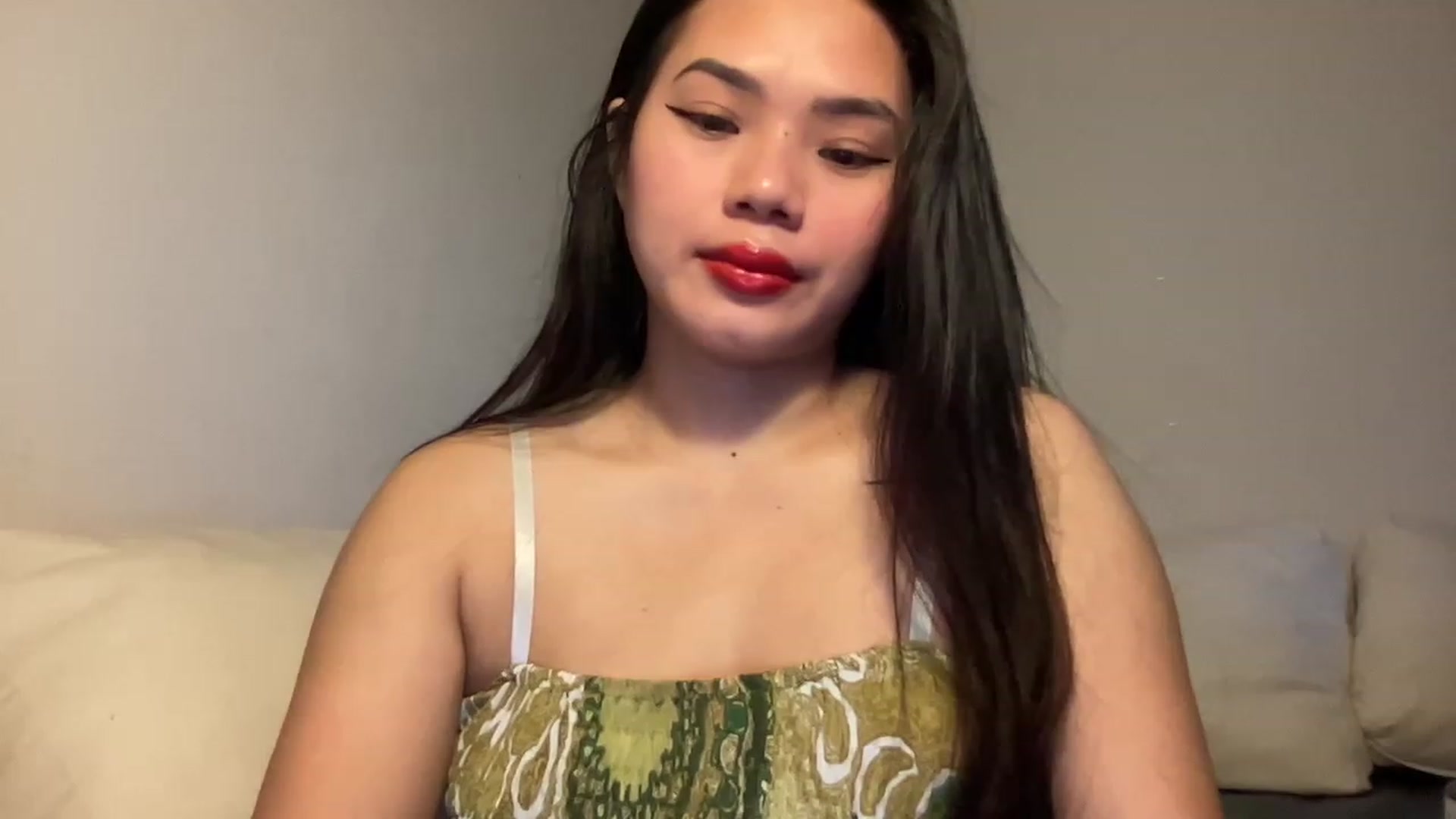 Gallery image thumbnail from UrAsianGirl's myfreecams stream on, 11/19/2022, 22:11 image 17 of 20