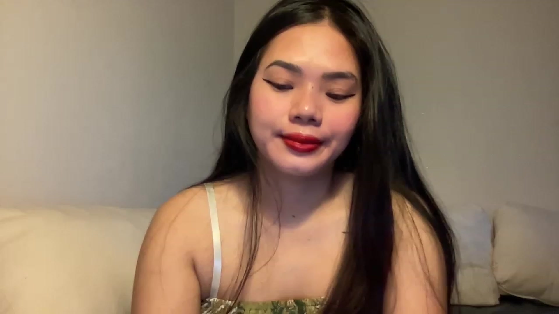 Gallery image thumbnail from UrAsianGirl's myfreecams stream on, 11/19/2022, 22:11 image 15 of 20