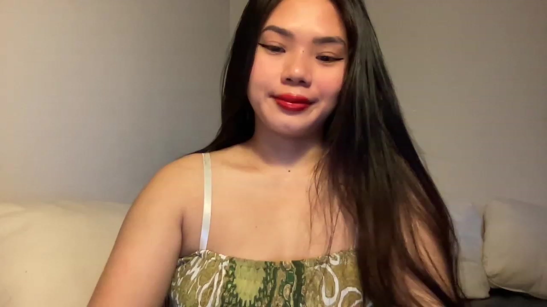 Gallery image thumbnail from UrAsianGirl's myfreecams stream on, 11/19/2022, 22:11 image 7 of 20