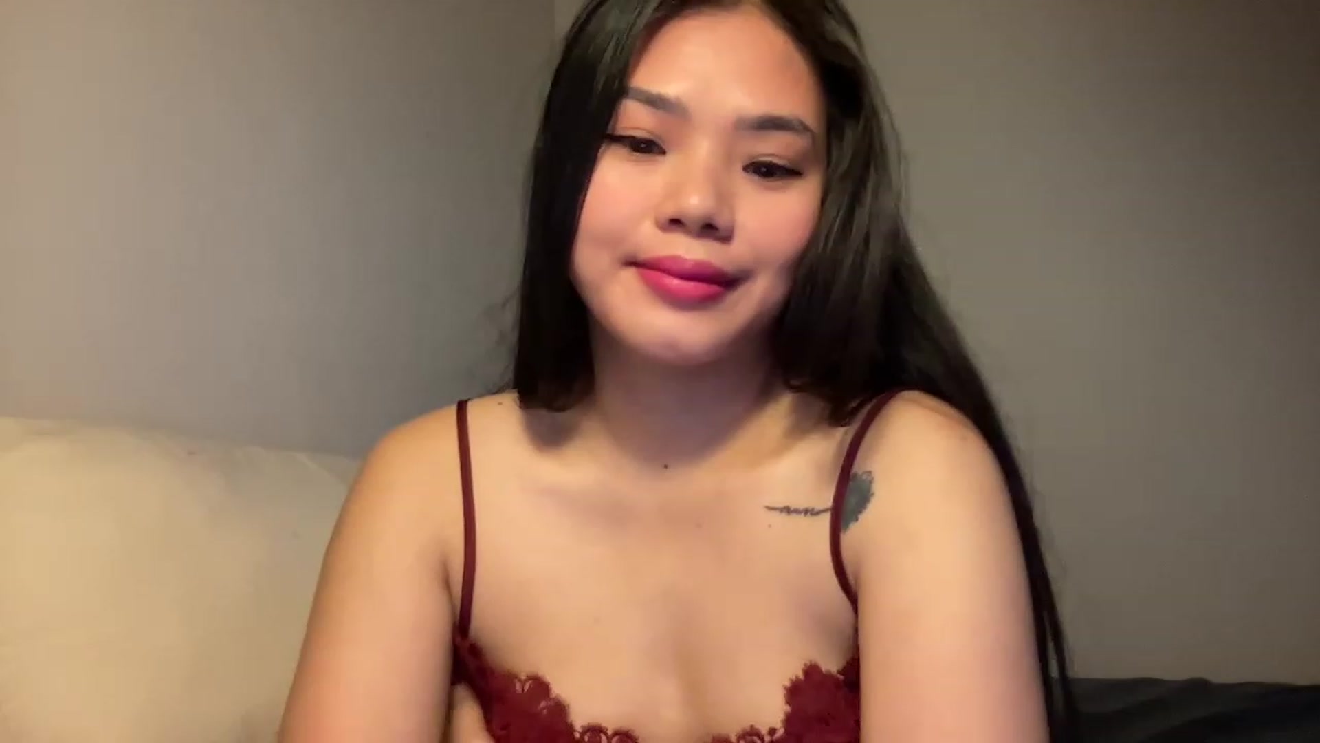 Gallery image thumbnail from UrAsianGirl's myfreecams stream on, 11/25/2022, 23:10 image 7 of 20