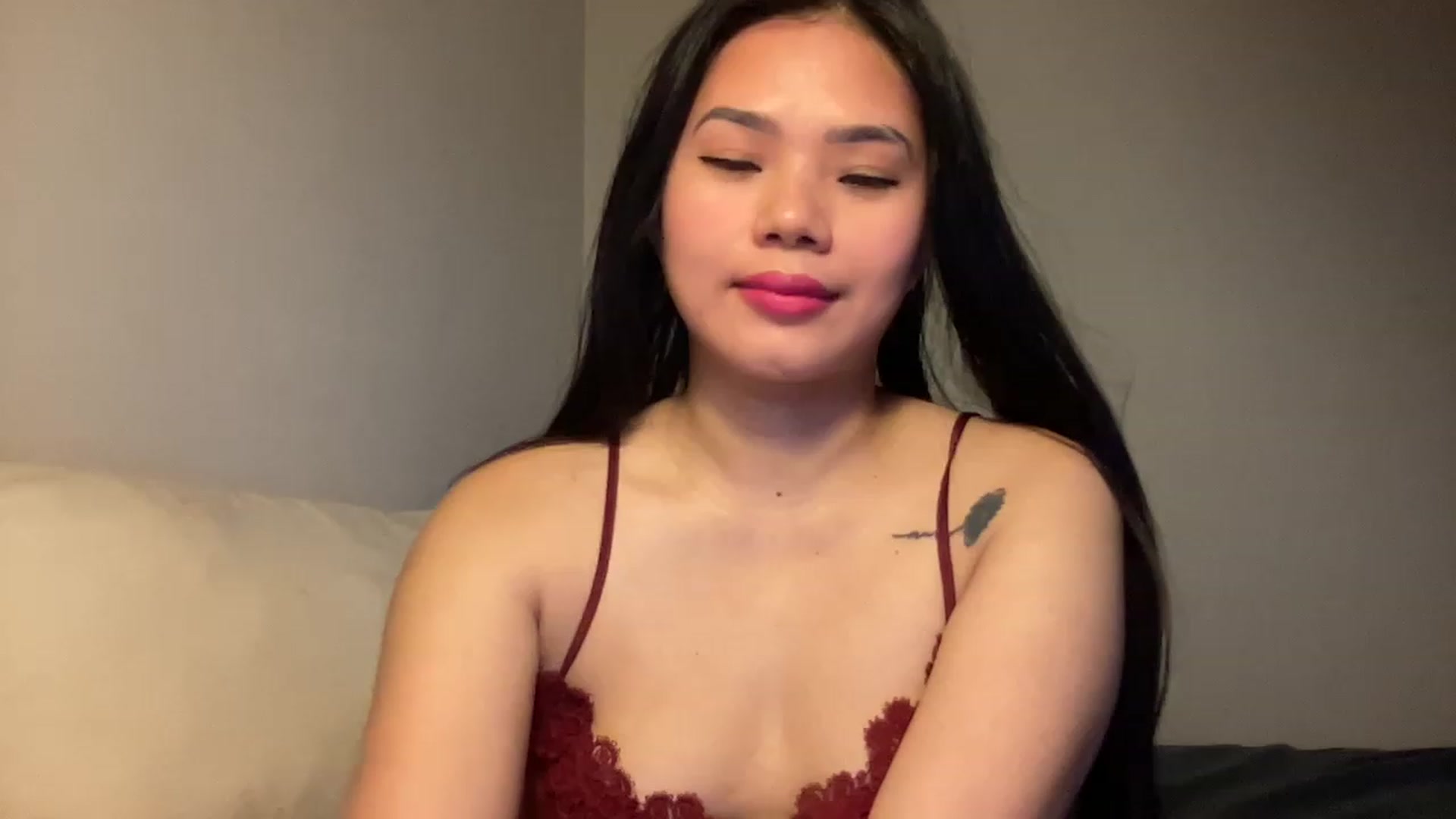 Gallery image thumbnail from UrAsianGirl's myfreecams stream on, 11/25/2022, 23:10 image 20 of 20