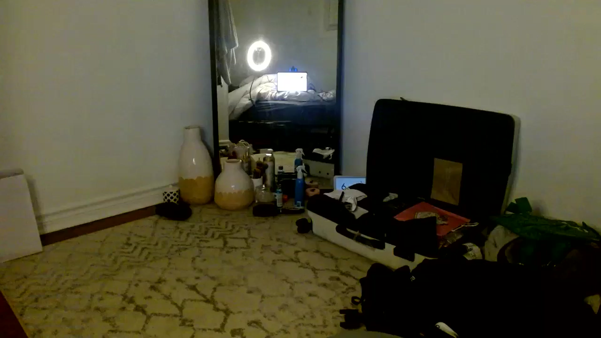 Gallery image thumbnail from UrBabyGirl's myfreecams stream on, 01/30/2024, 24:01 image 14 of 20