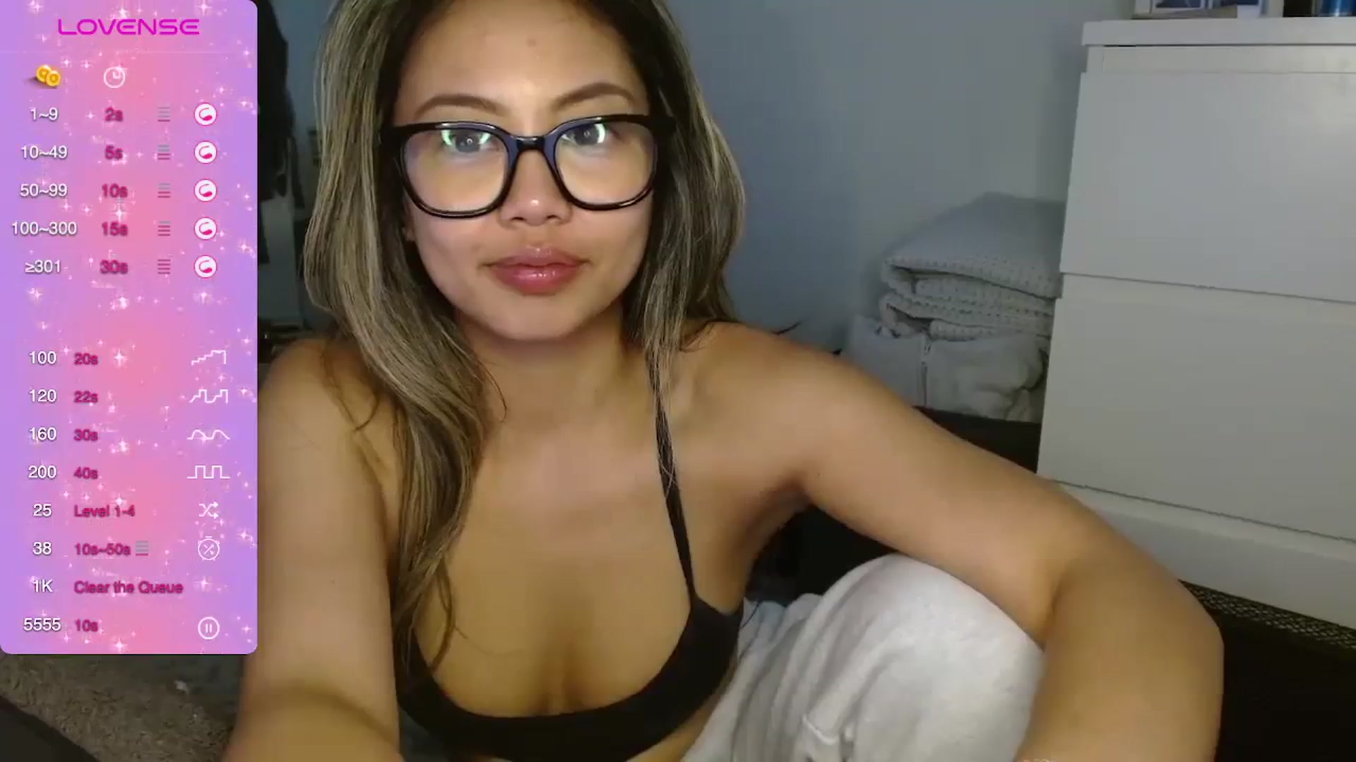 Gallery image thumbnail from UrBabyGirl's myfreecams stream on, 02/23/2024, 21:13 image 17 of 20