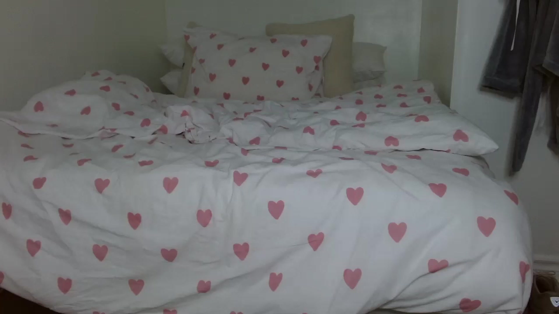 Gallery image thumbnail from UrBabyGirl's myfreecams stream on, 05/14/2024, 05:48 image 9 of 20