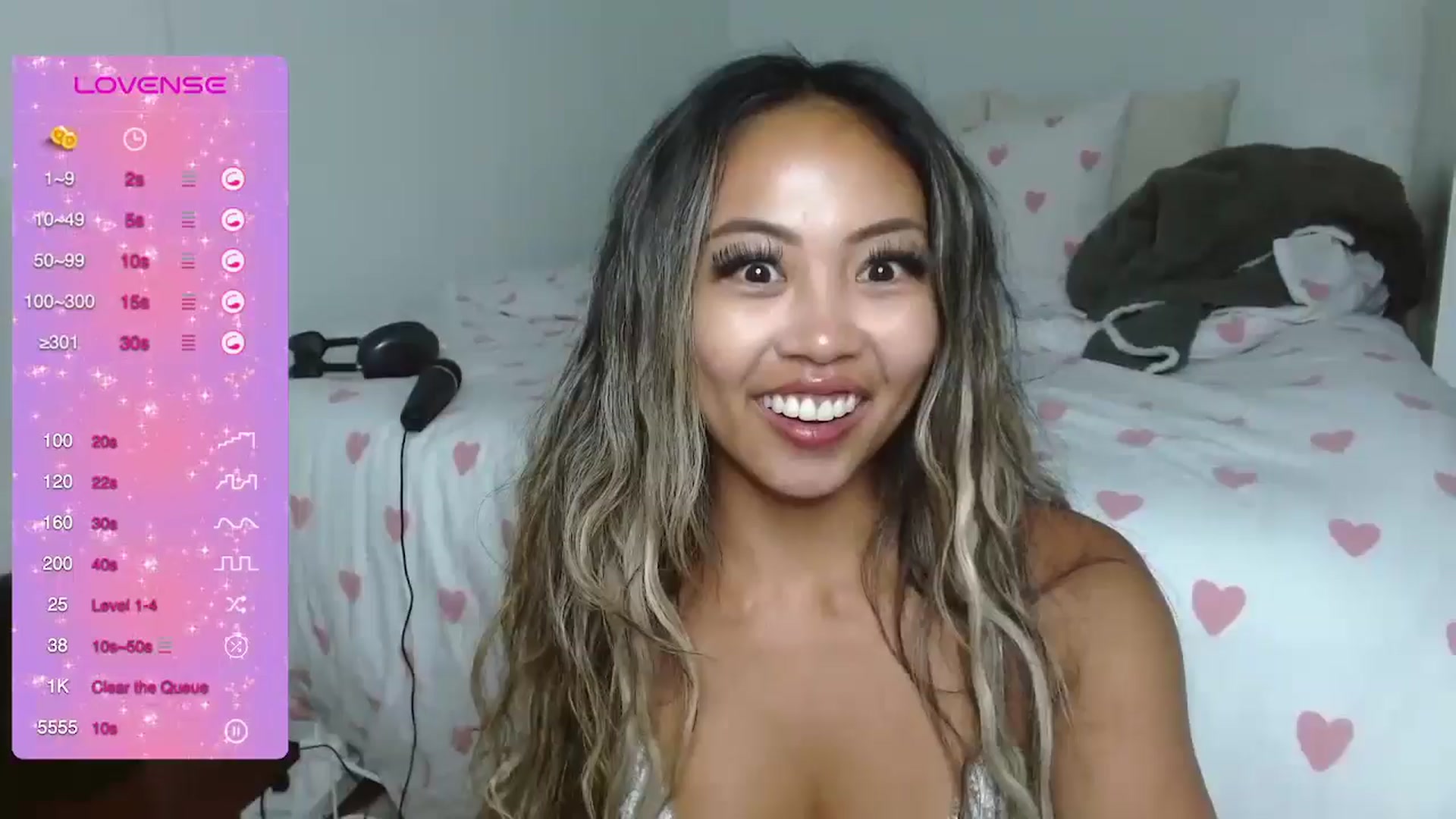 Gallery image thumbnail from UrBabyGirl's myfreecams stream on, 06/19/2024, 03:54 image 1 of 20