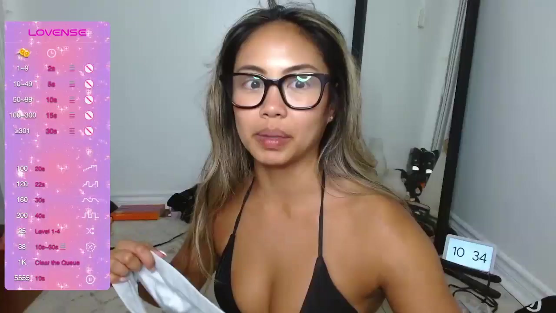 Gallery image thumbnail from UrBabyGirl's myfreecams stream on, 07/15/2024, 03:23 image 1 of 20