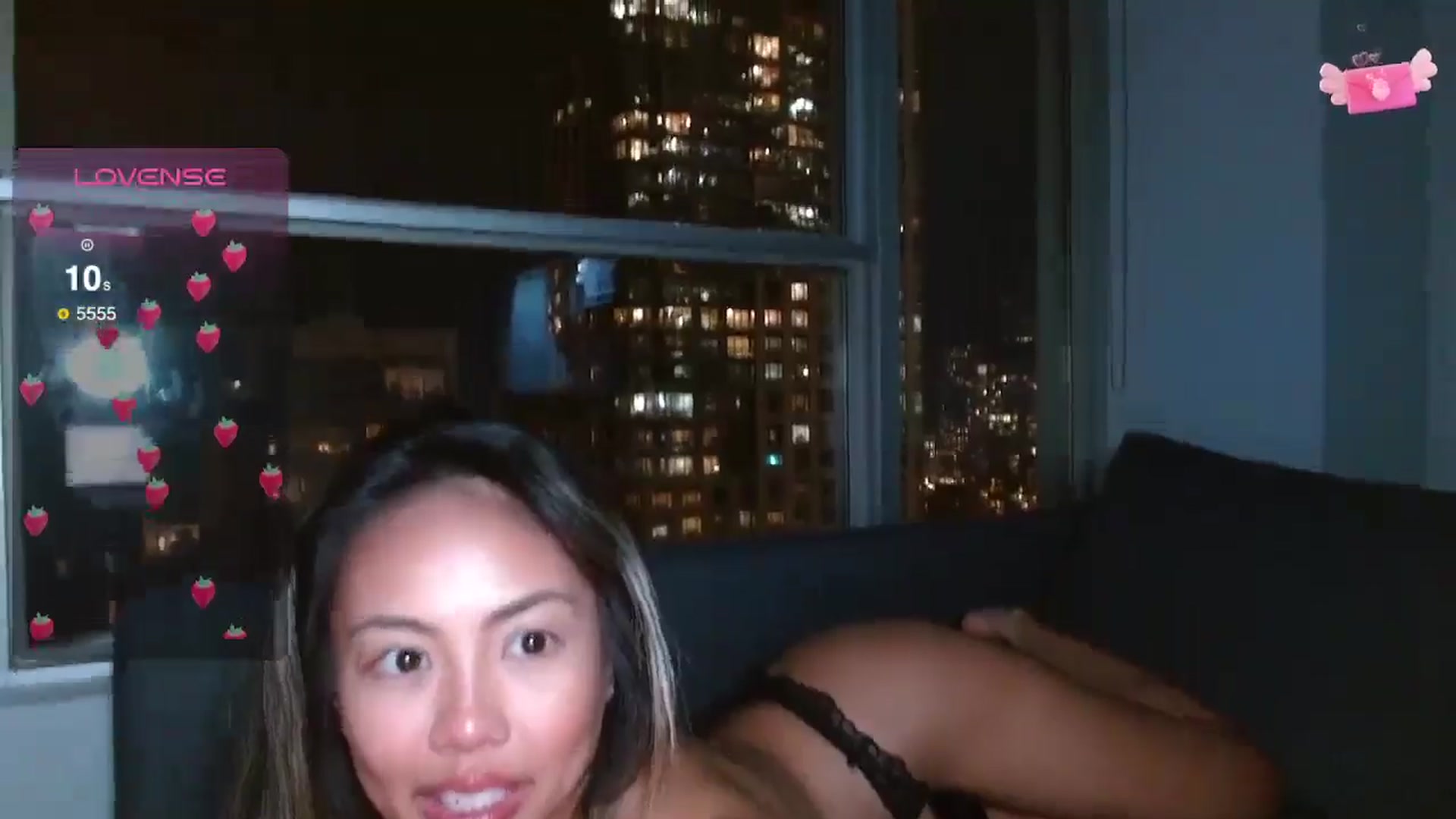 Gallery image thumbnail from UrBabyGirl's myfreecams stream on, 11/15/2024, 23:12 image 13 of 20