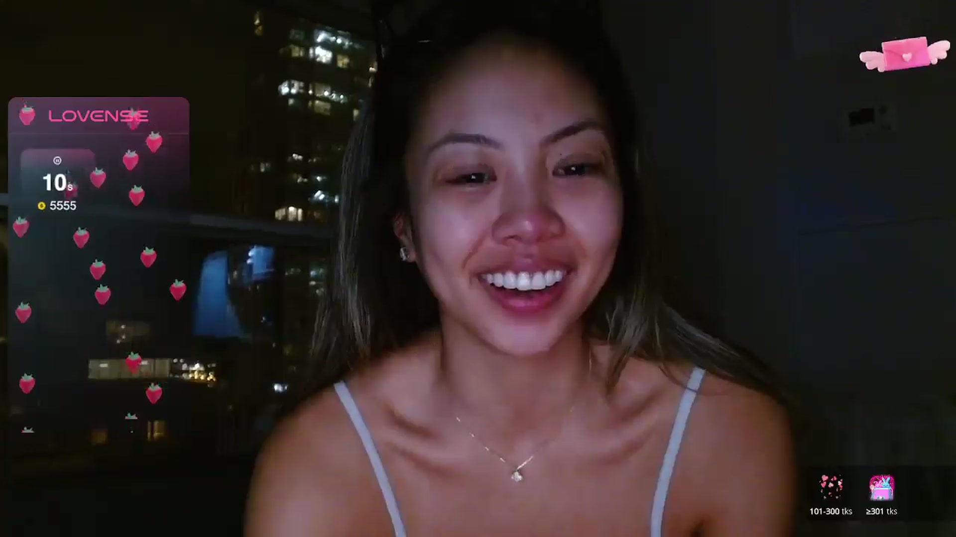 Gallery image thumbnail from UrBabyGirl's myfreecams stream on, 12/31/2024, 04:40 image 3 of 20