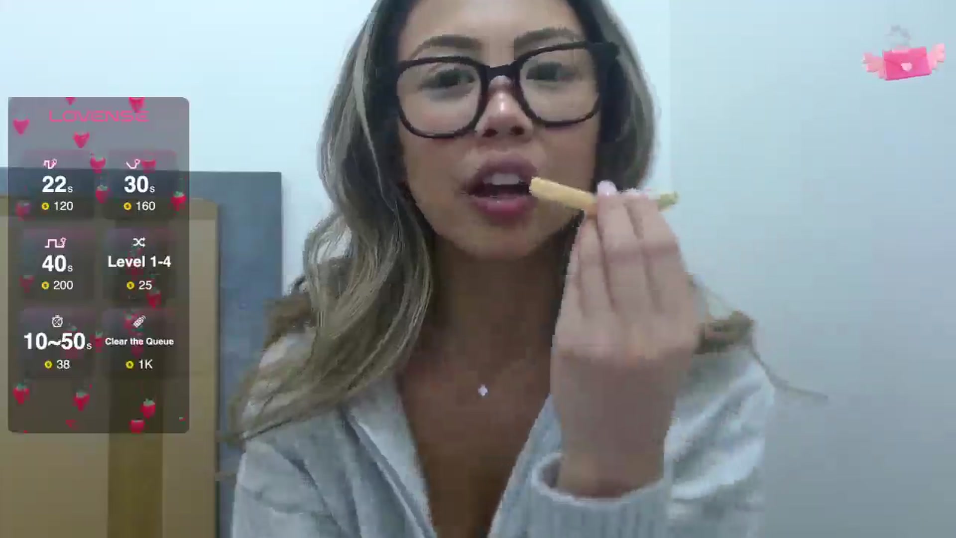 Gallery image thumbnail from UrBabyGirl's myfreecams stream on, 02/21/2025, 22:06 image 9 of 20