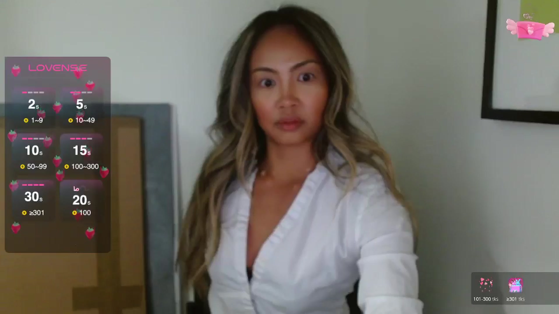Gallery image thumbnail from UrBabyGirl's myfreecams stream on, 03/17/2025, 23:36 image 3 of 20