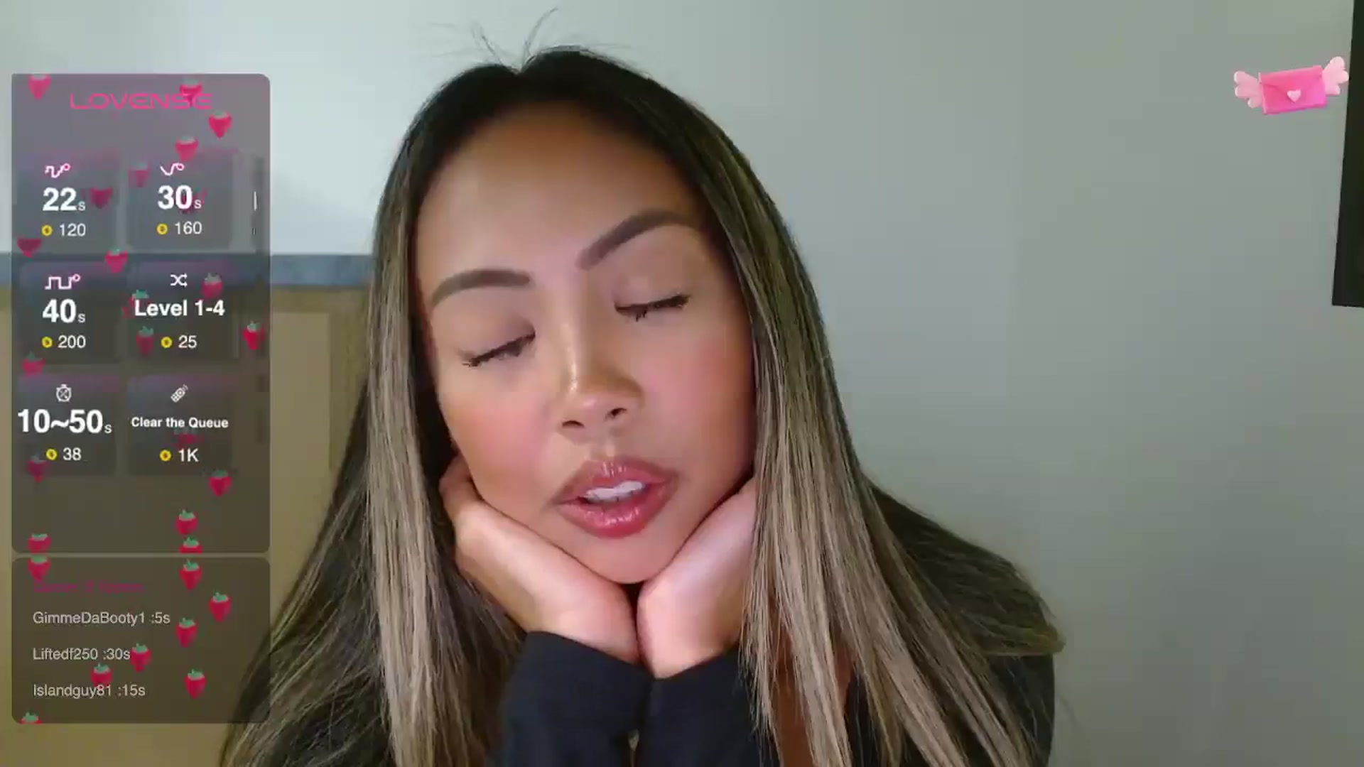 Gallery image thumbnail from UrBabyGirl's myfreecams stream on, 04/21/2025, 22:42 image 13 of 20