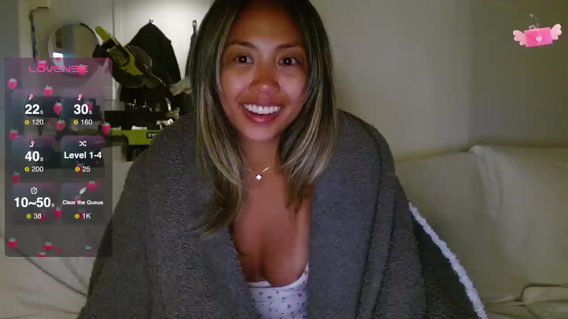 Gallery image thumbnail from UrBabyGirl's myfreecams stream on, 05/26/2025, 05:29 image 16 of 20