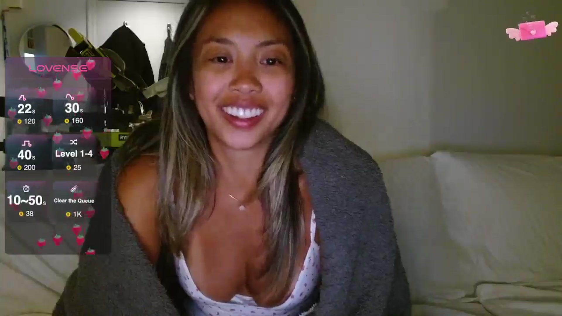 Gallery image thumbnail from UrBabyGirl's myfreecams stream on, 05/26/2025, 05:29 image 10 of 20