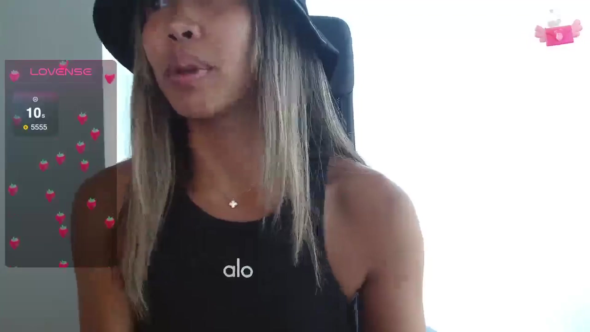 Gallery image thumbnail from UrBabyGirl's myfreecams stream on, 05/30/2025, 17:55 image 3 of 20