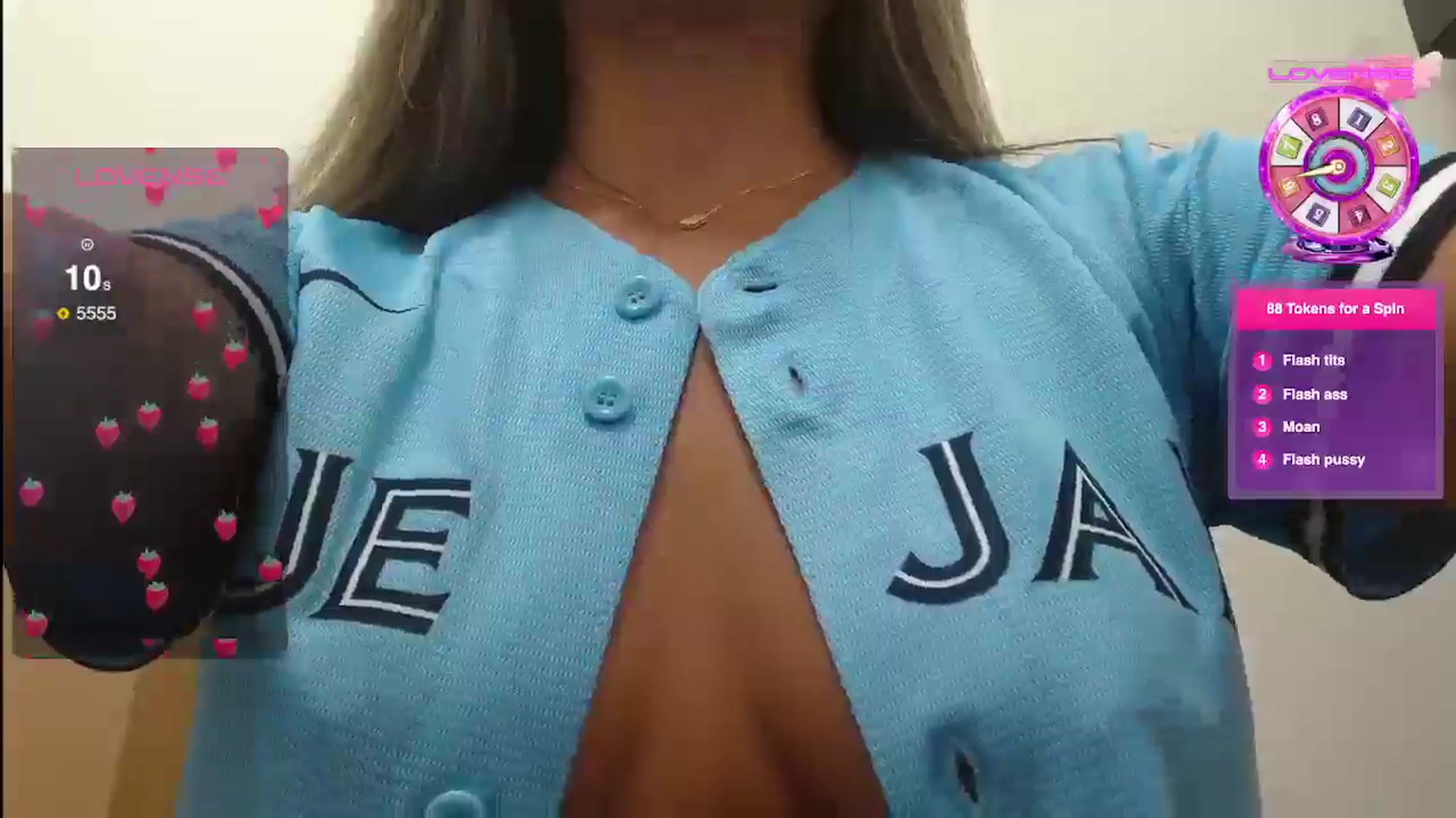 Gallery image thumbnail from UrBabyGirl's myfreecams stream on, 06/19/2025, 16:49 image 15 of 20