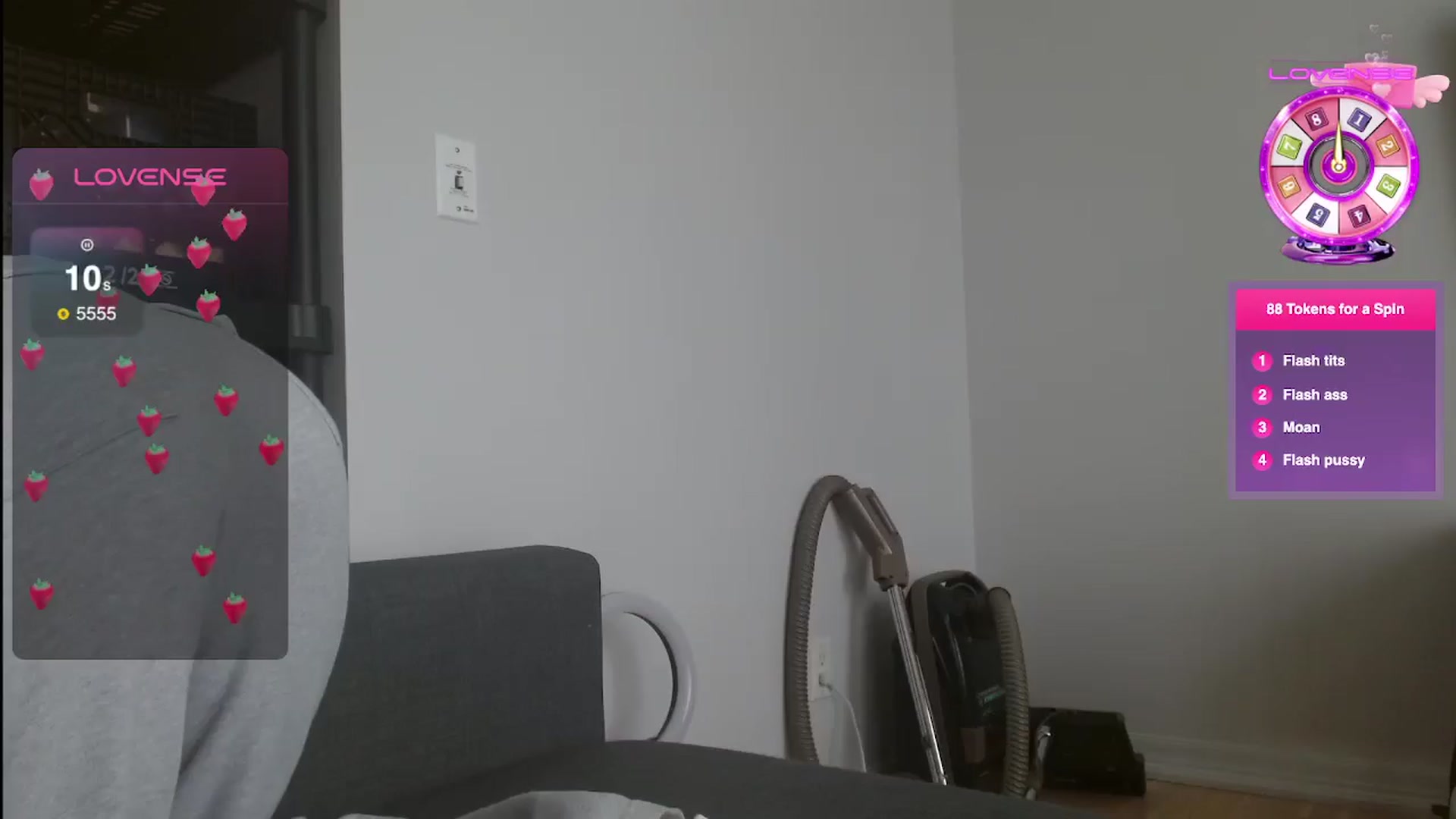 Gallery image thumbnail from UrBabyGirl's myfreecams stream on, 06/21/2025, 15:20 image 1 of 20
