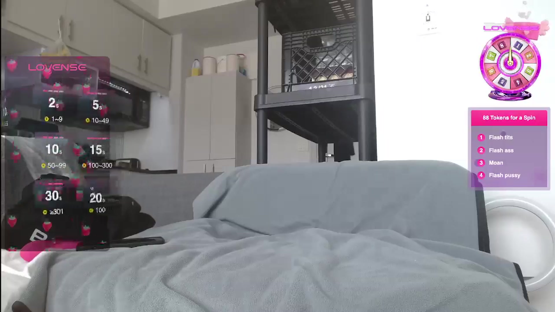 Gallery image thumbnail from UrBabyGirl's myfreecams stream on, 06/21/2025, 15:58 image 3 of 20