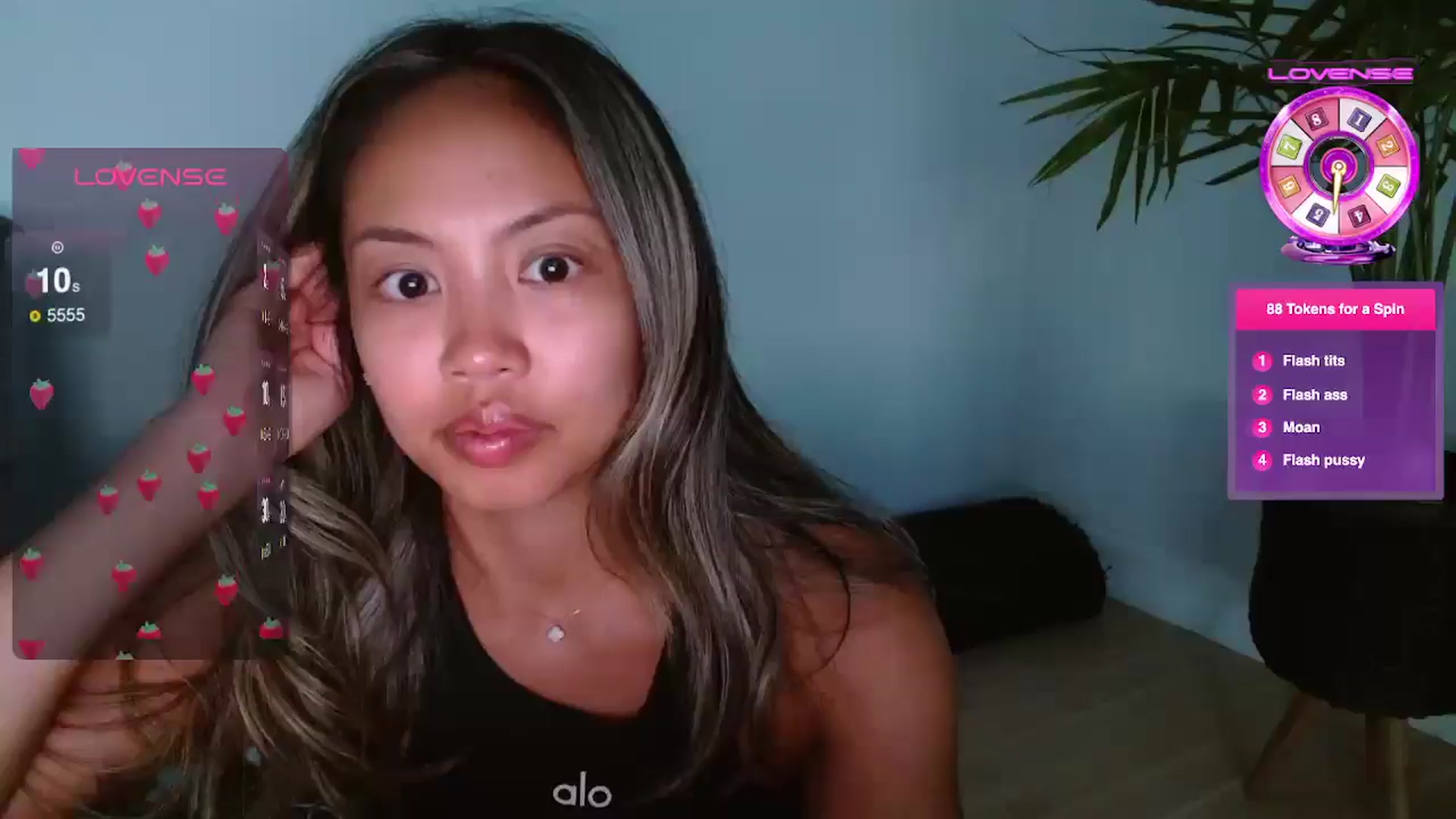 Gallery image thumbnail from UrBabyGirl's myfreecams stream on, 07/28/2025, 24:43 image 17 of 20