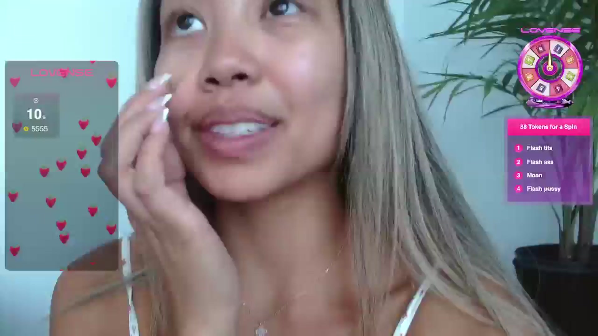 Gallery image thumbnail from UrBabyGirl's myfreecams stream on, 08/12/2025, 16:18 image 9 of 20