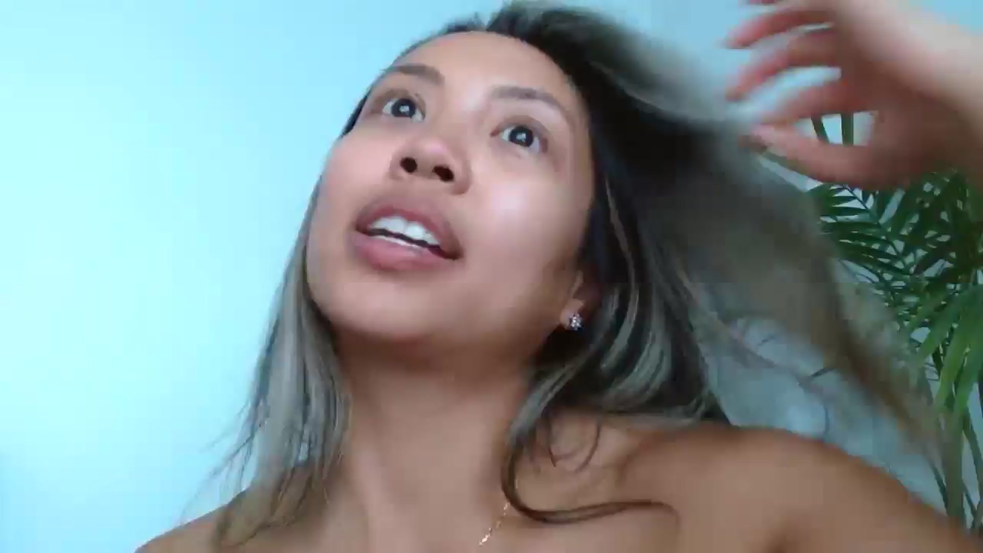Gallery image thumbnail from UrBabyGirl's myfreecams stream on, 08/12/2025, 22:16 image 12 of 20