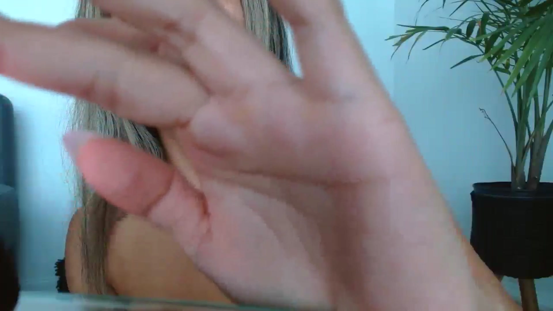 Gallery image thumbnail from UrBabyGirl's myfreecams stream on, 08/12/2025, 22:16 image 16 of 20