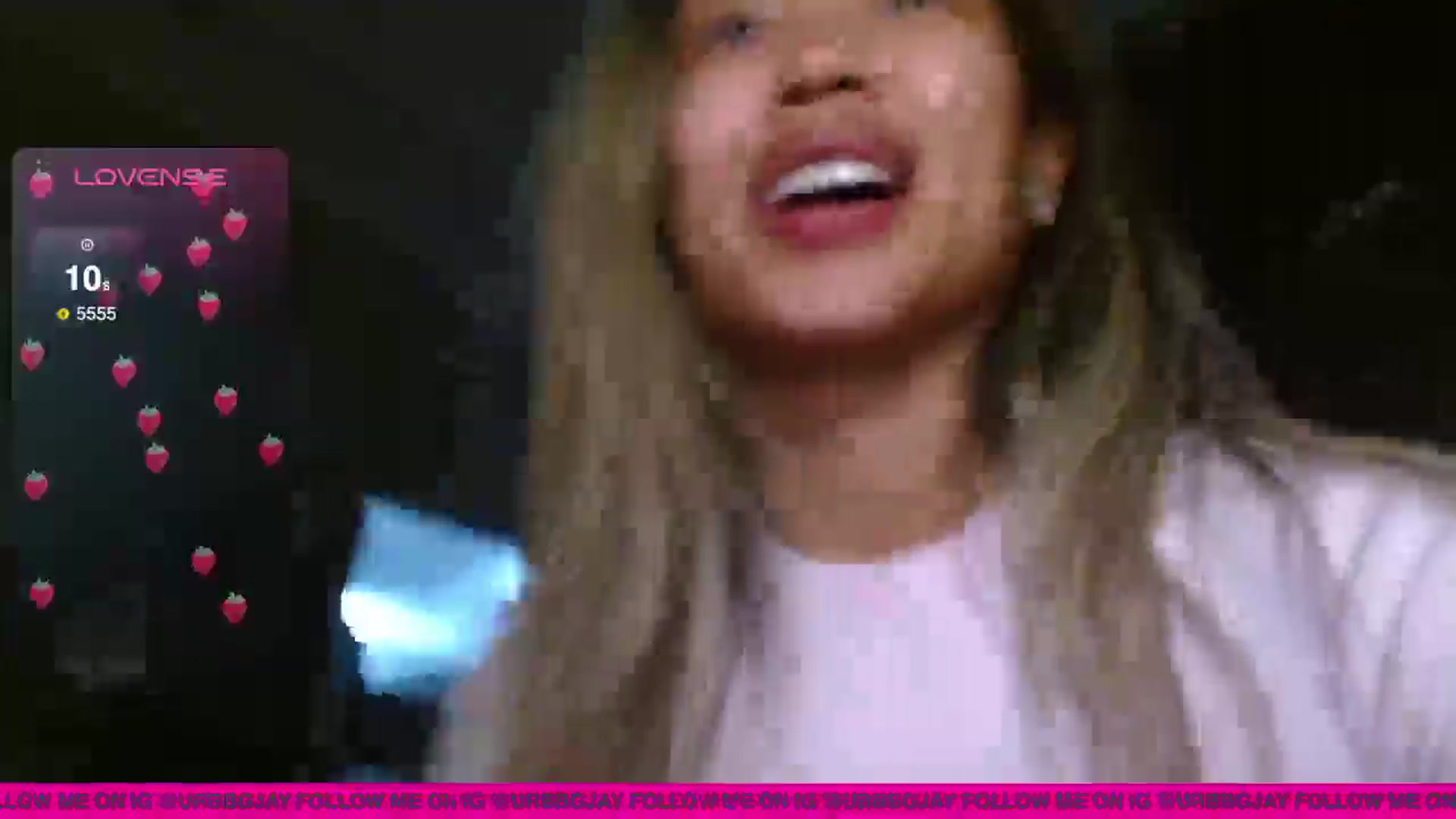 Gallery image thumbnail from UrBabyGirl's myfreecams stream on, 08/16/2025, 05:59 image 6 of 20