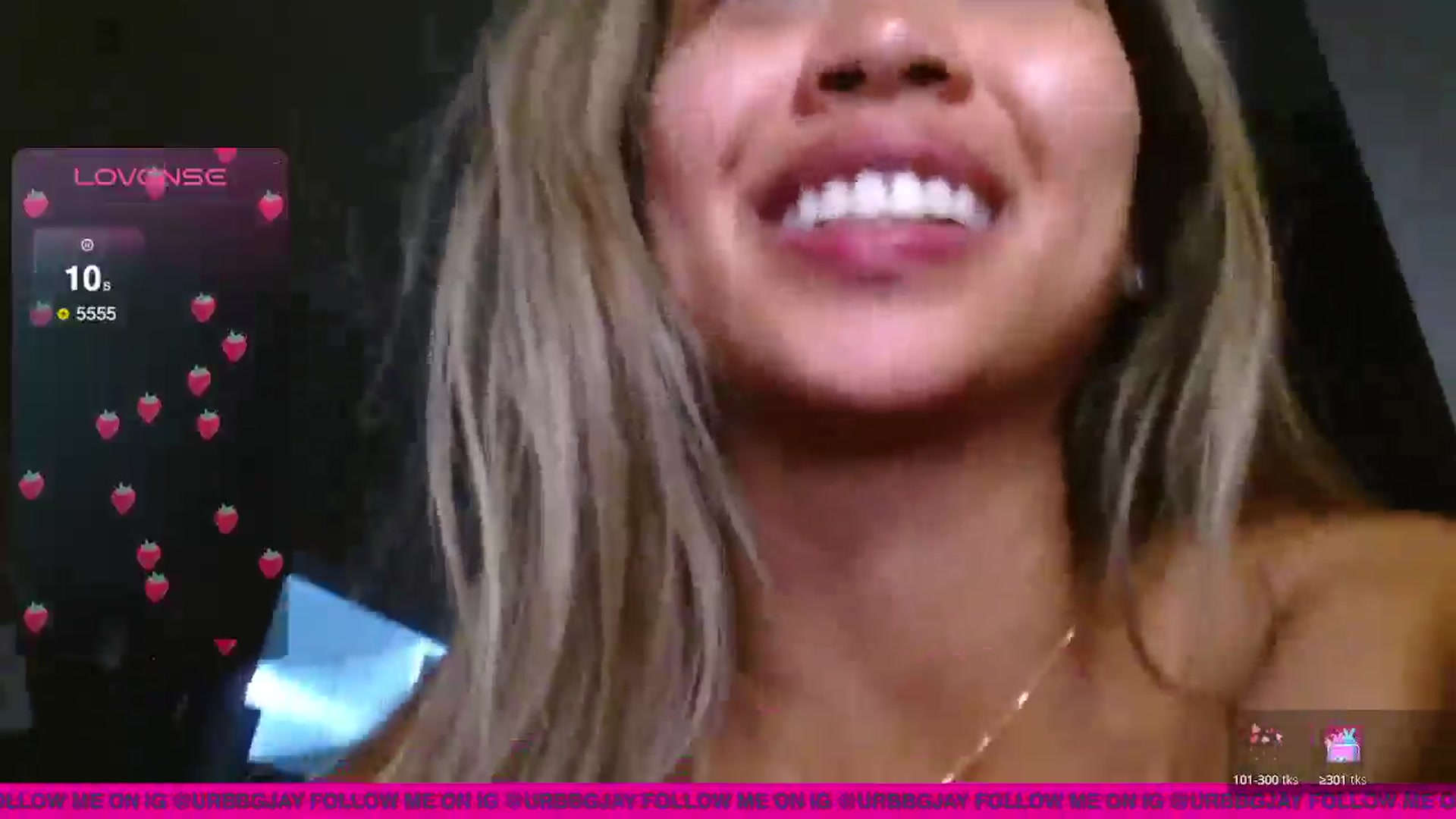 Gallery image thumbnail from UrBabyGirl's myfreecams stream on, 08/16/2025, 05:59 image 19 of 20