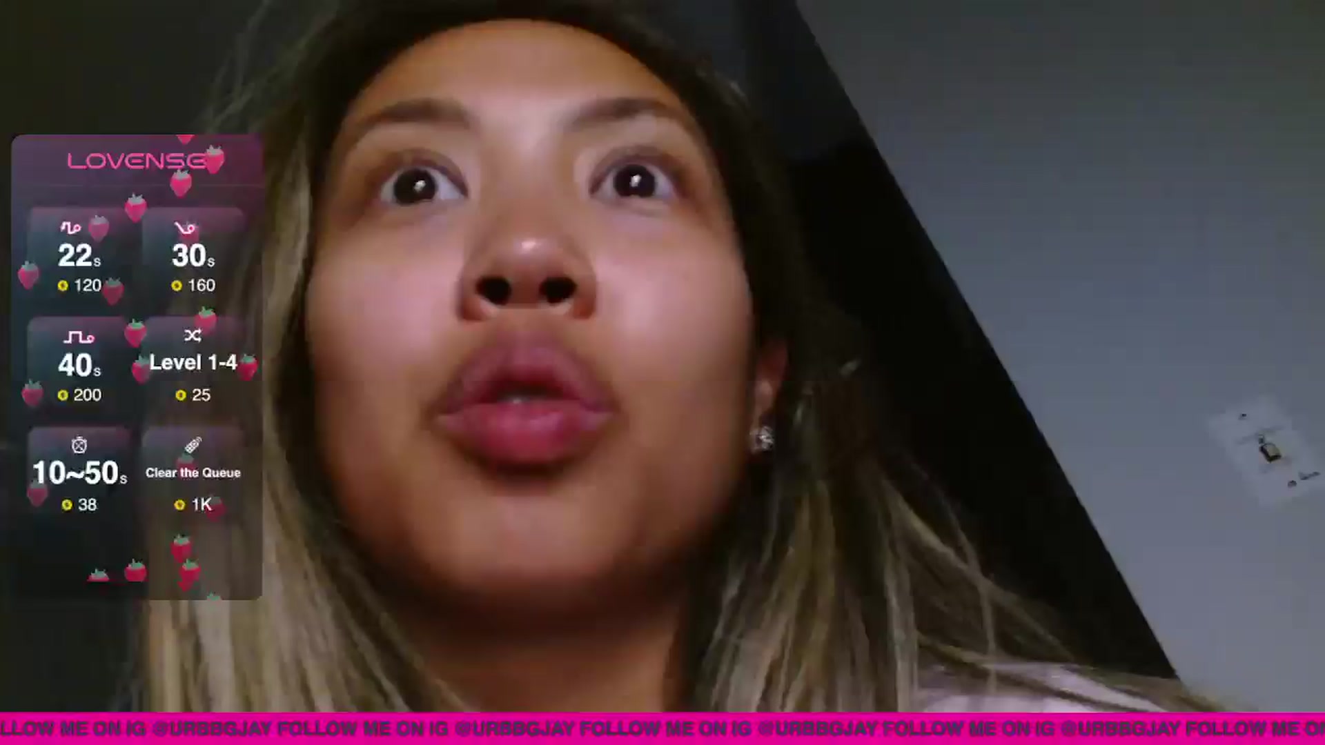 Gallery image thumbnail from UrBabyGirl's myfreecams stream on, 08/16/2025, 05:59 image 1 of 20