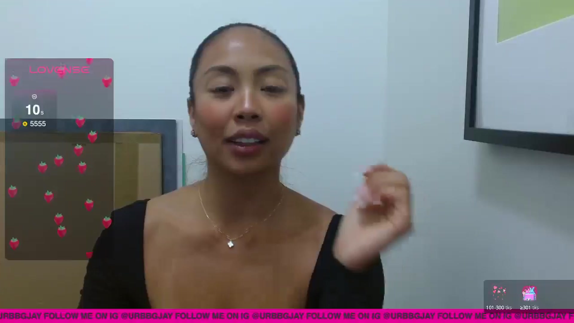 Gallery image thumbnail from UrBabyGirl's myfreecams stream on, 08/28/2025, 20:39 image 13 of 20
