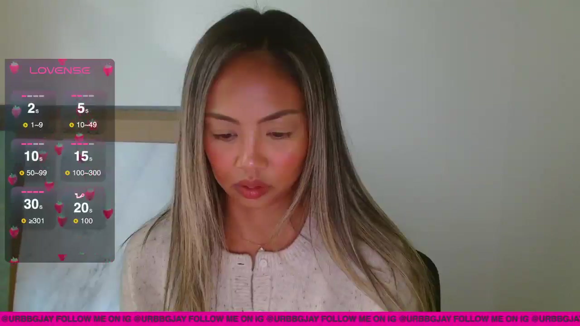 Gallery image thumbnail from UrBabyGirl's myfreecams stream on, 09/08/2025, 21:11 image 9 of 20
