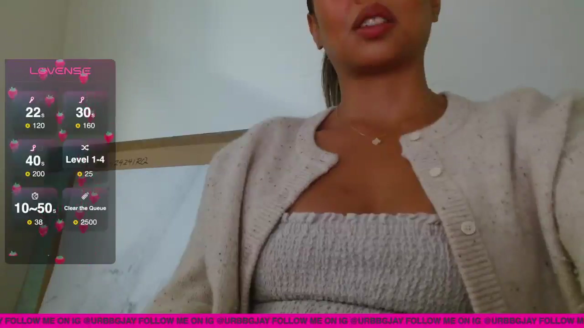 Gallery image thumbnail from UrBabyGirl's myfreecams stream on, 09/11/2025, 19:36 image 13 of 20
