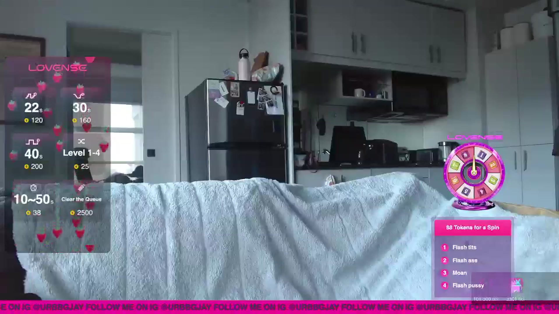 Gallery image thumbnail from UrBabyGirl's myfreecams stream on, 09/15/2025, 23:08 image 2 of 20