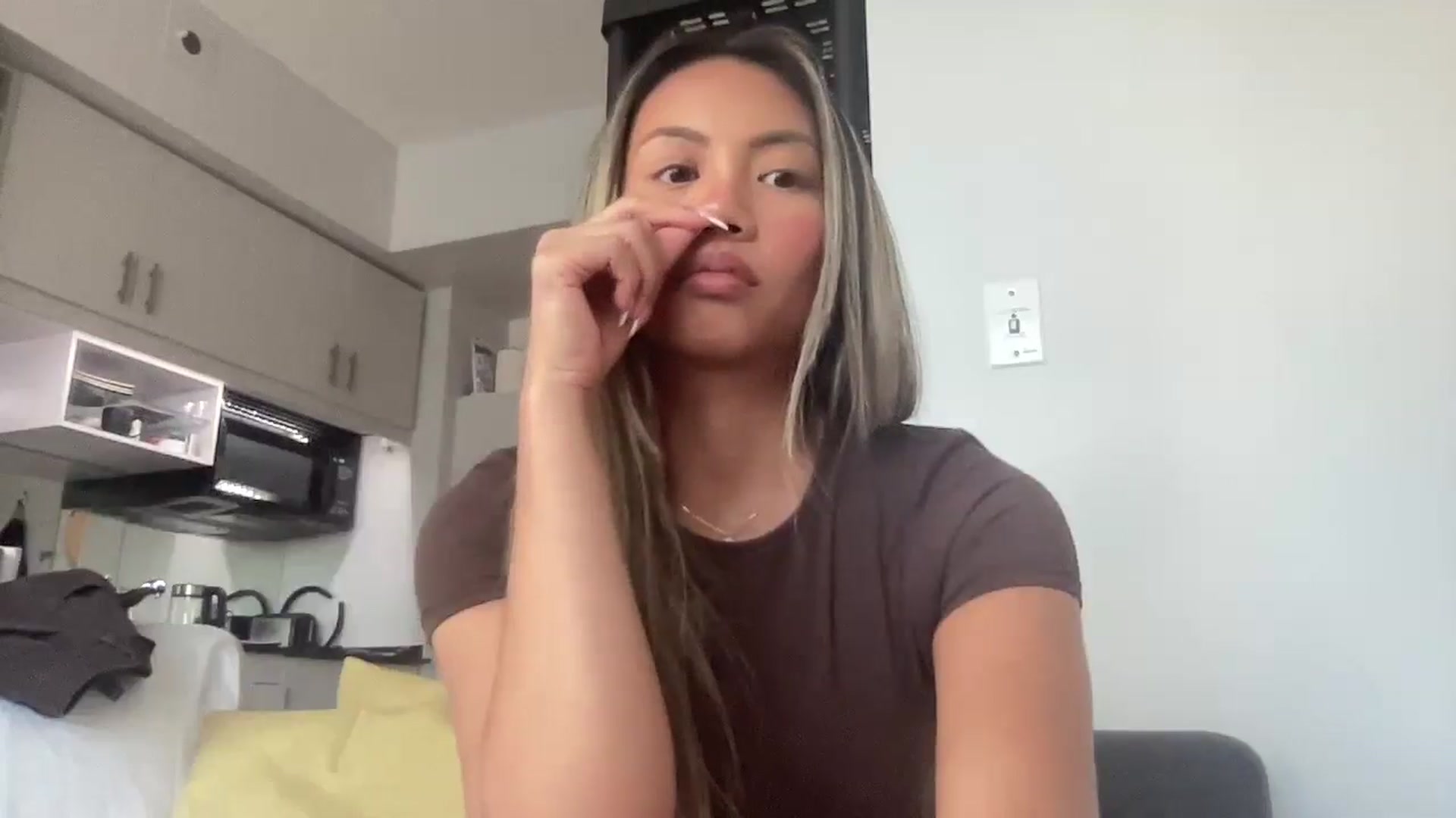 Gallery image thumbnail from UrBabyGirl's myfreecams stream on, 09/29/2025, 21:32 image 17 of 20